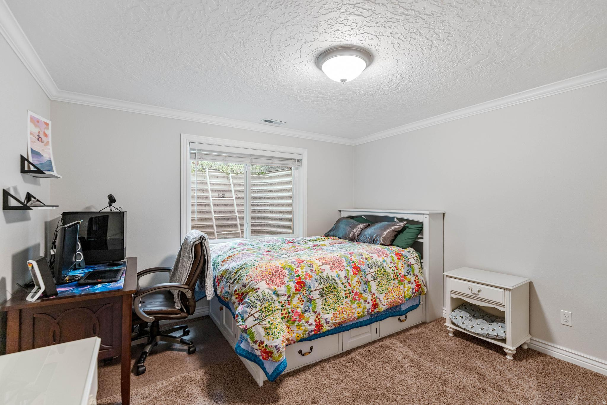 NORTHRIDGE - Residential