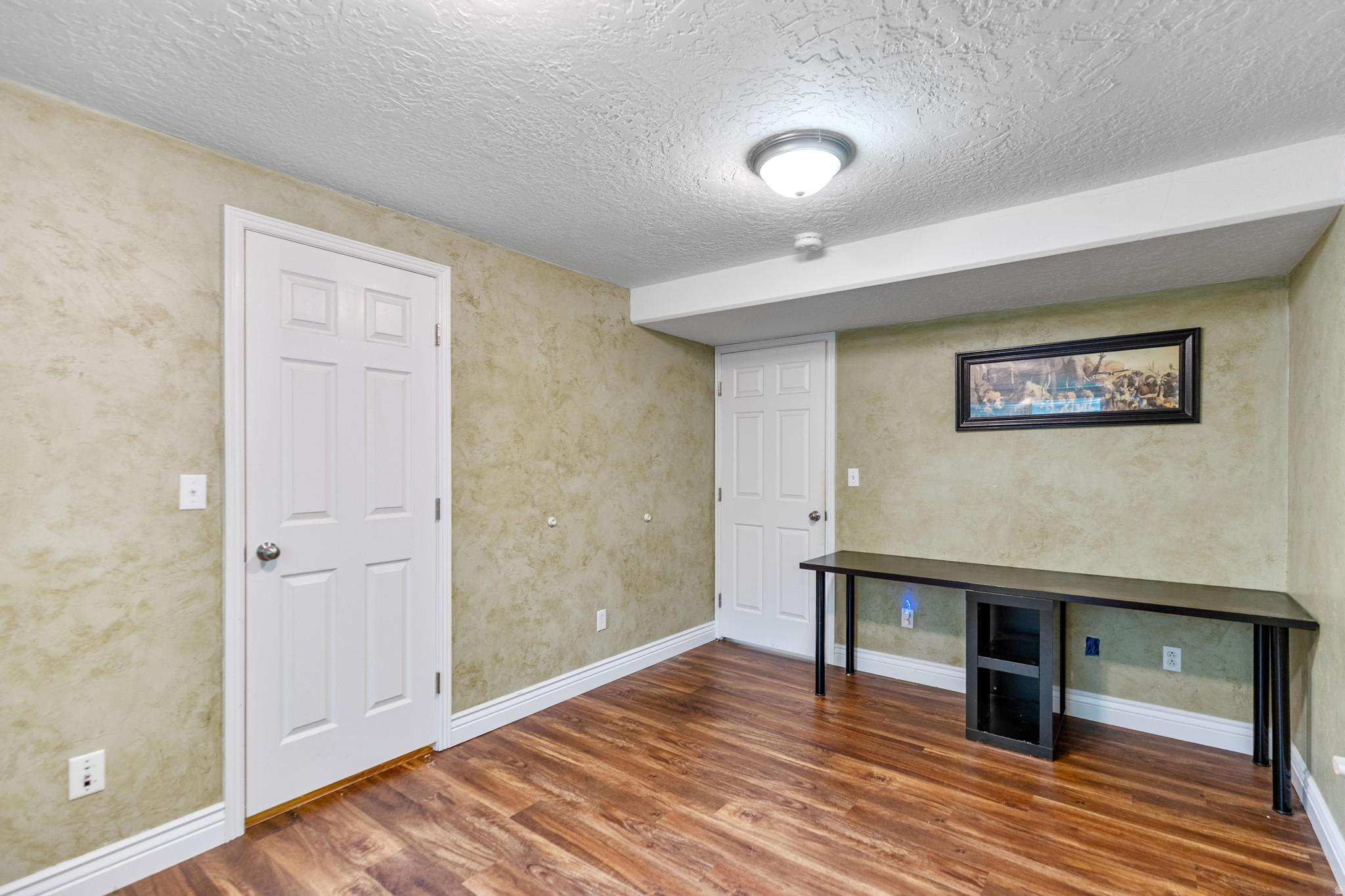 NORTHRIDGE - Residential