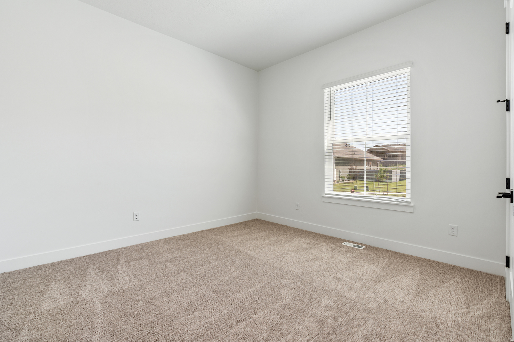 VISTAS AT SUMMIT RDG - Residential