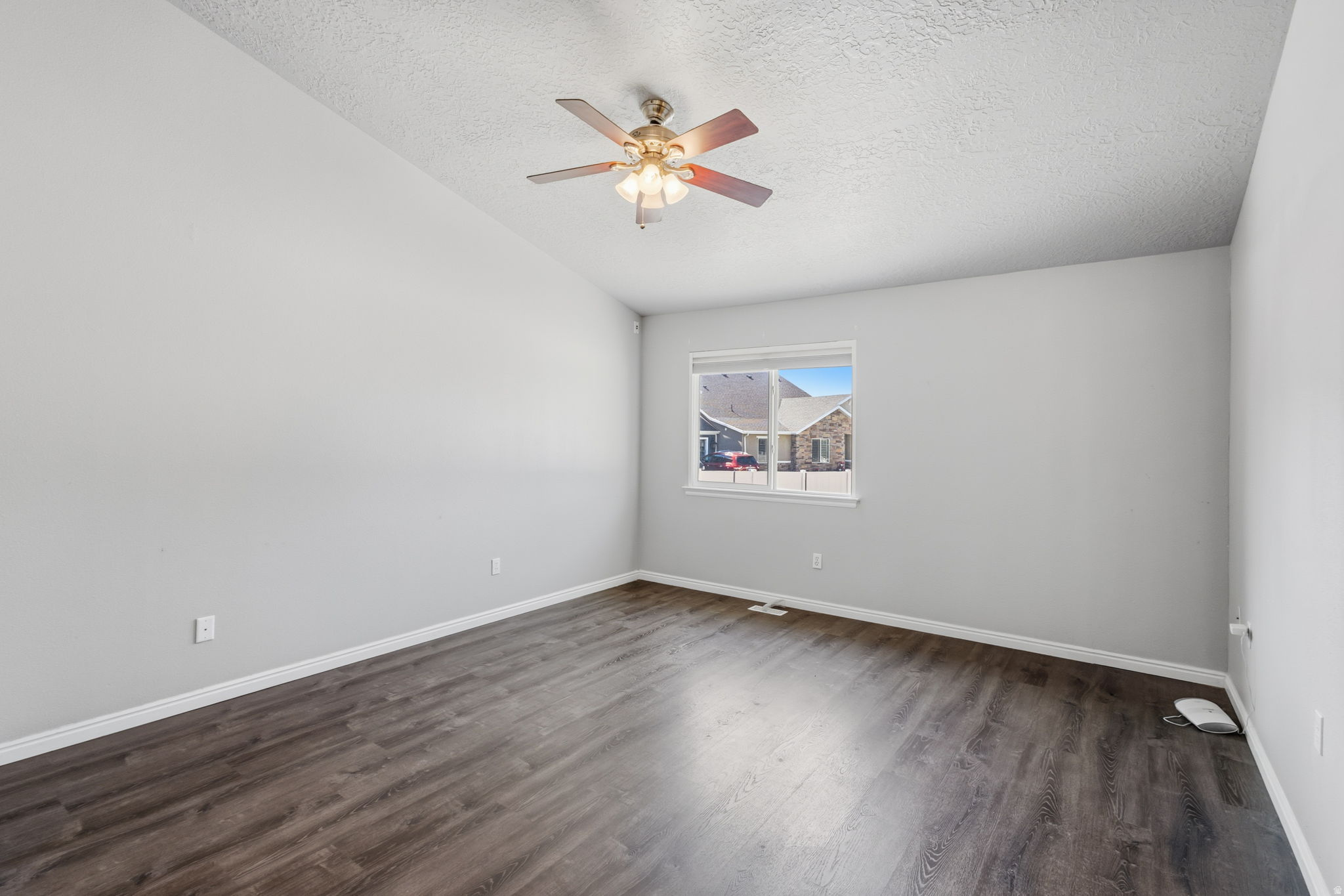 HUNTER VILLAGE - Residential