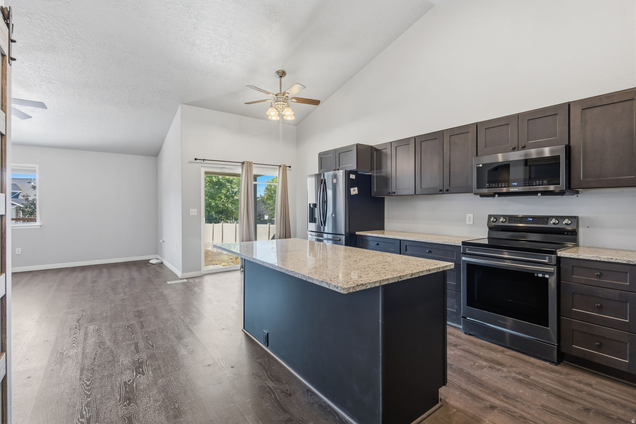 HUNTER VILLAGE - Residential