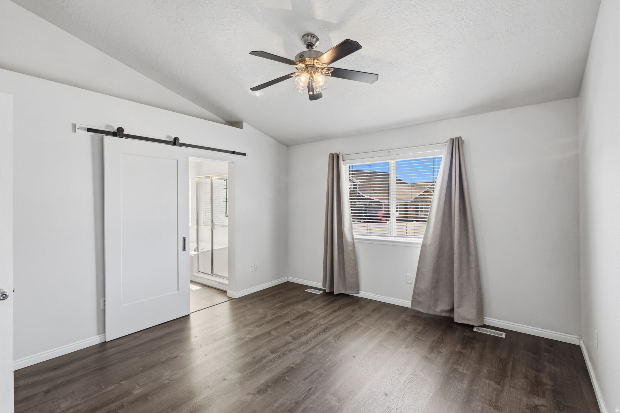 HUNTER VILLAGE - Residential