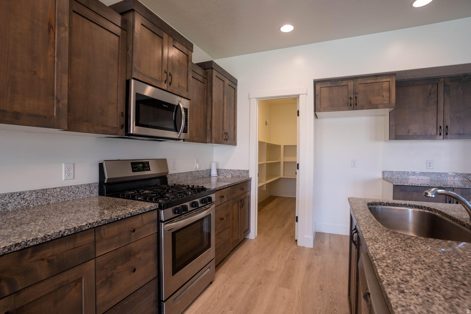 SAGE CANYON PH 10 - Residential