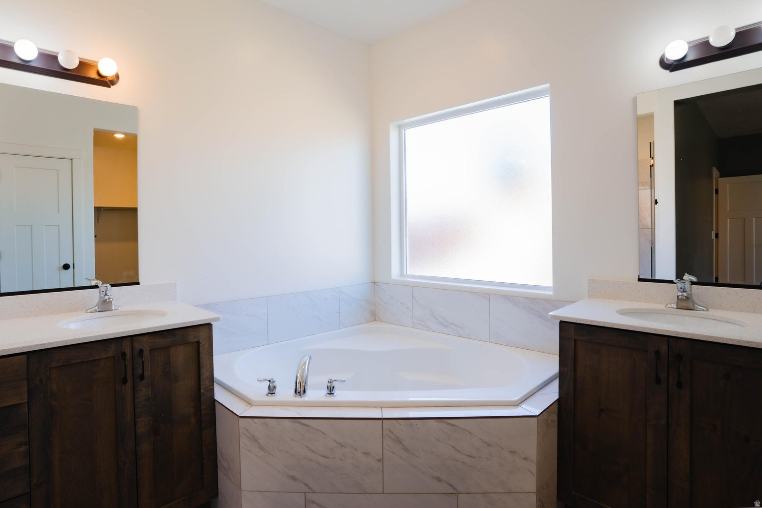 SAGE CANYON PH 10 - Residential