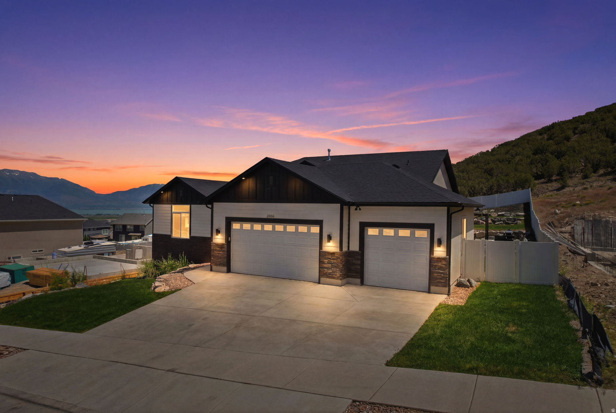 RIDGE - Residential