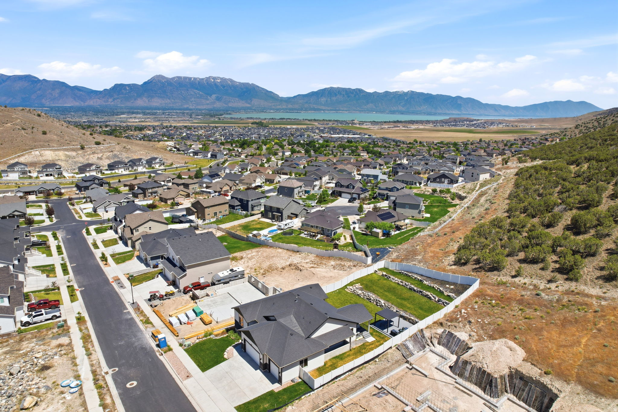 RIDGE - Residential
