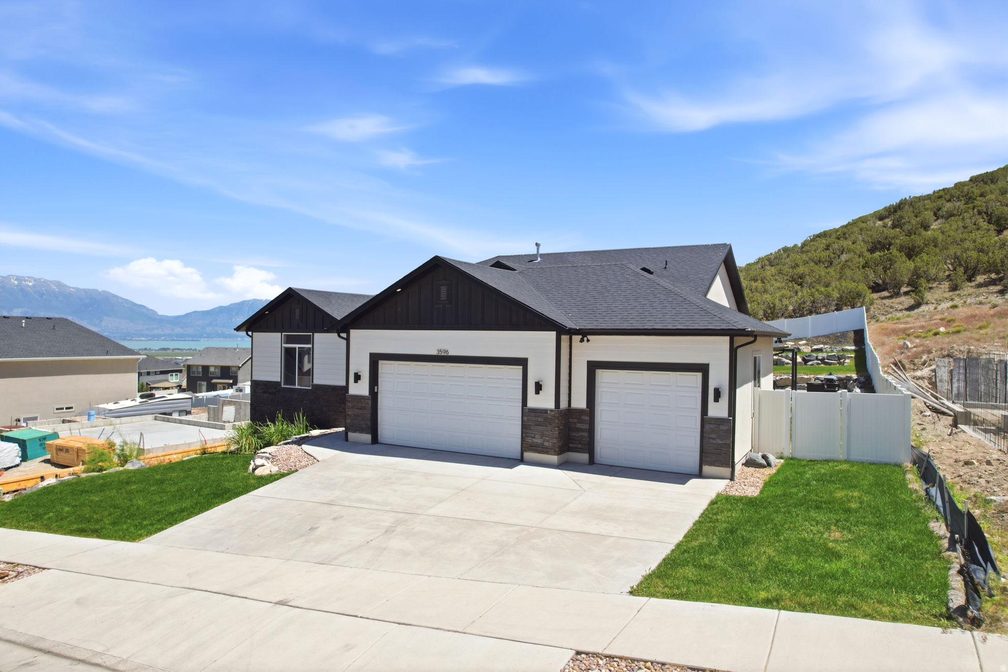 RIDGE - Residential