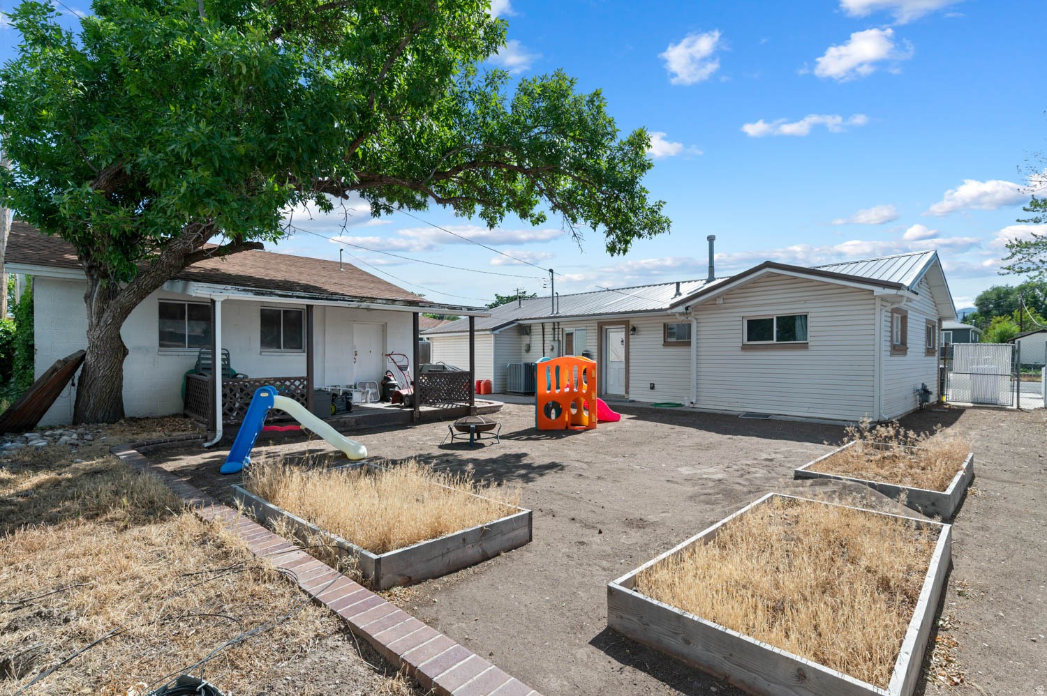HOFFMAN HEIGHTS - Residential