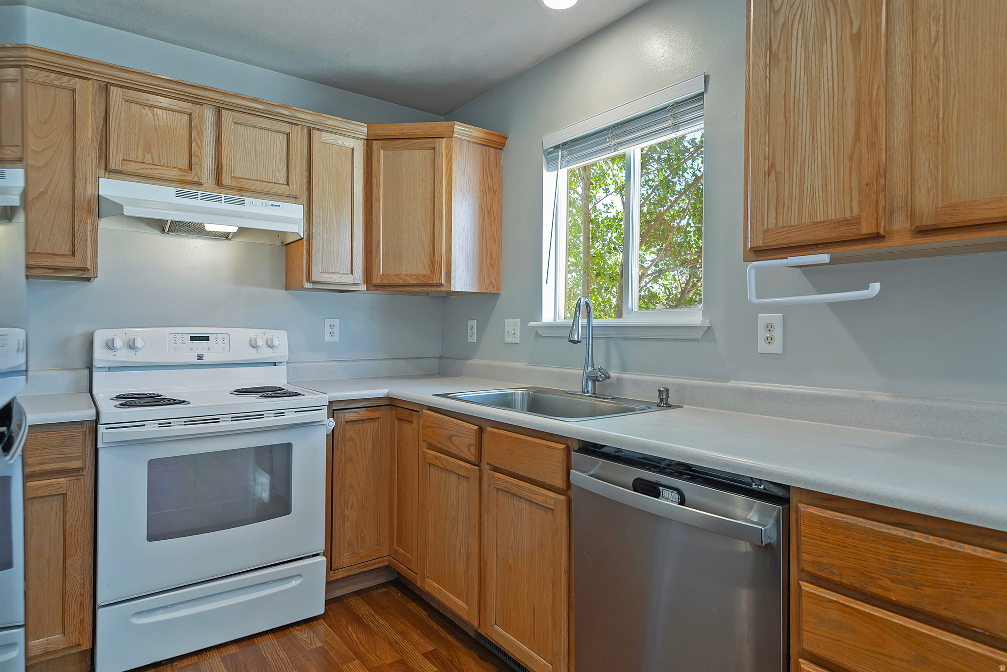 ADVANCED COMMUNITY S - Residential