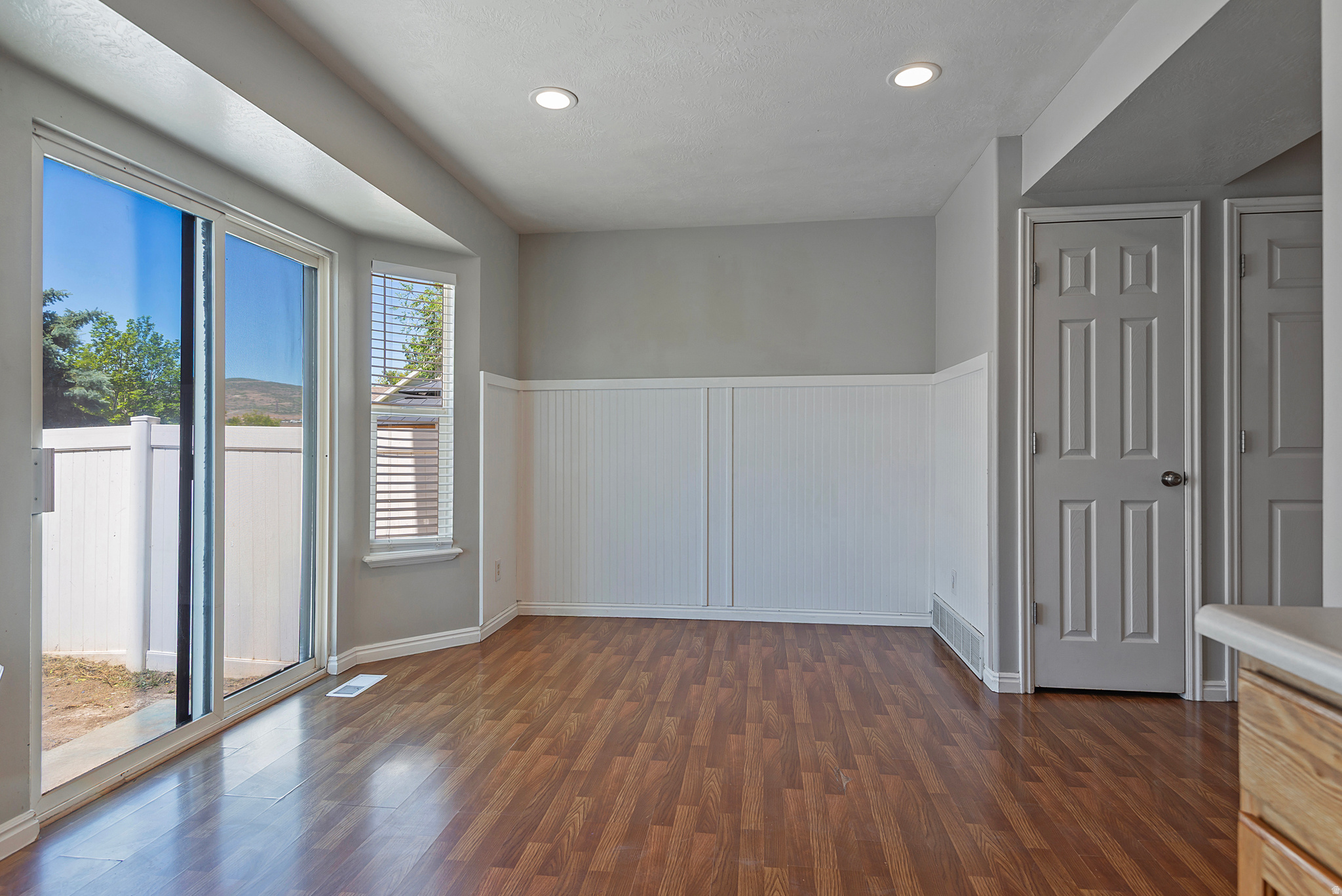 ADVANCED COMMUNITY S - Residential