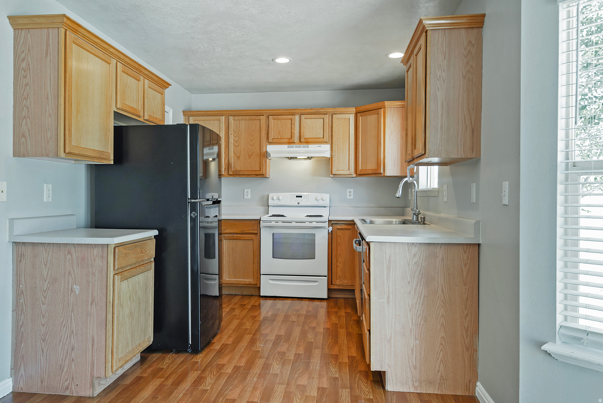 ADVANCED COMMUNITY S - Residential
