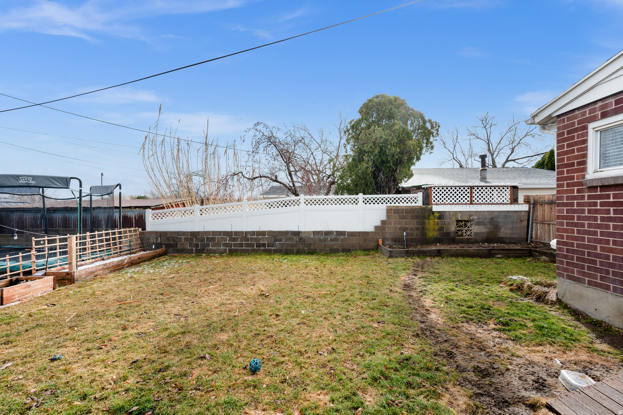 OQUIRRH HILLS #4 - Residential