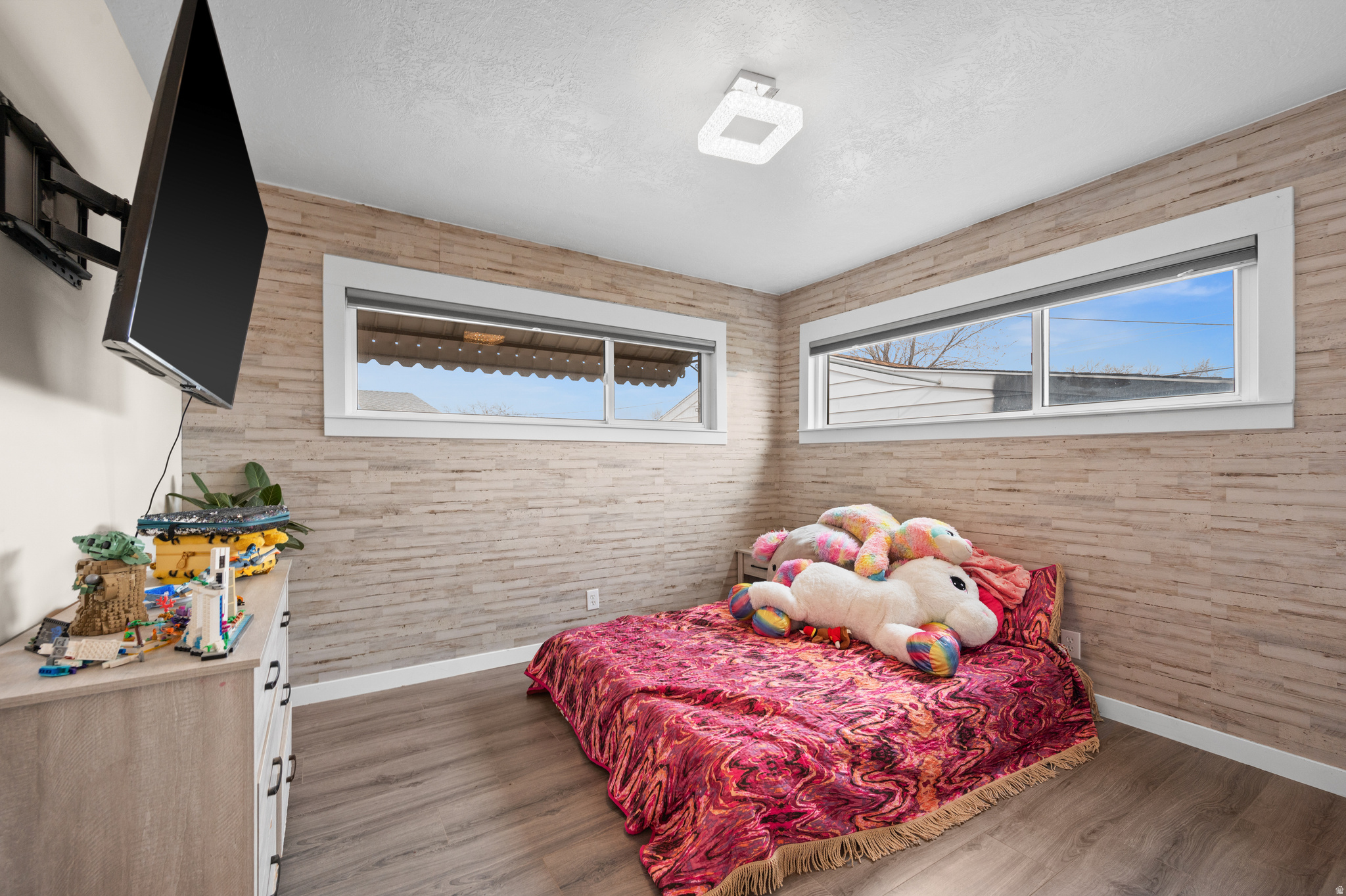 OQUIRRH HILLS #4 - Residential