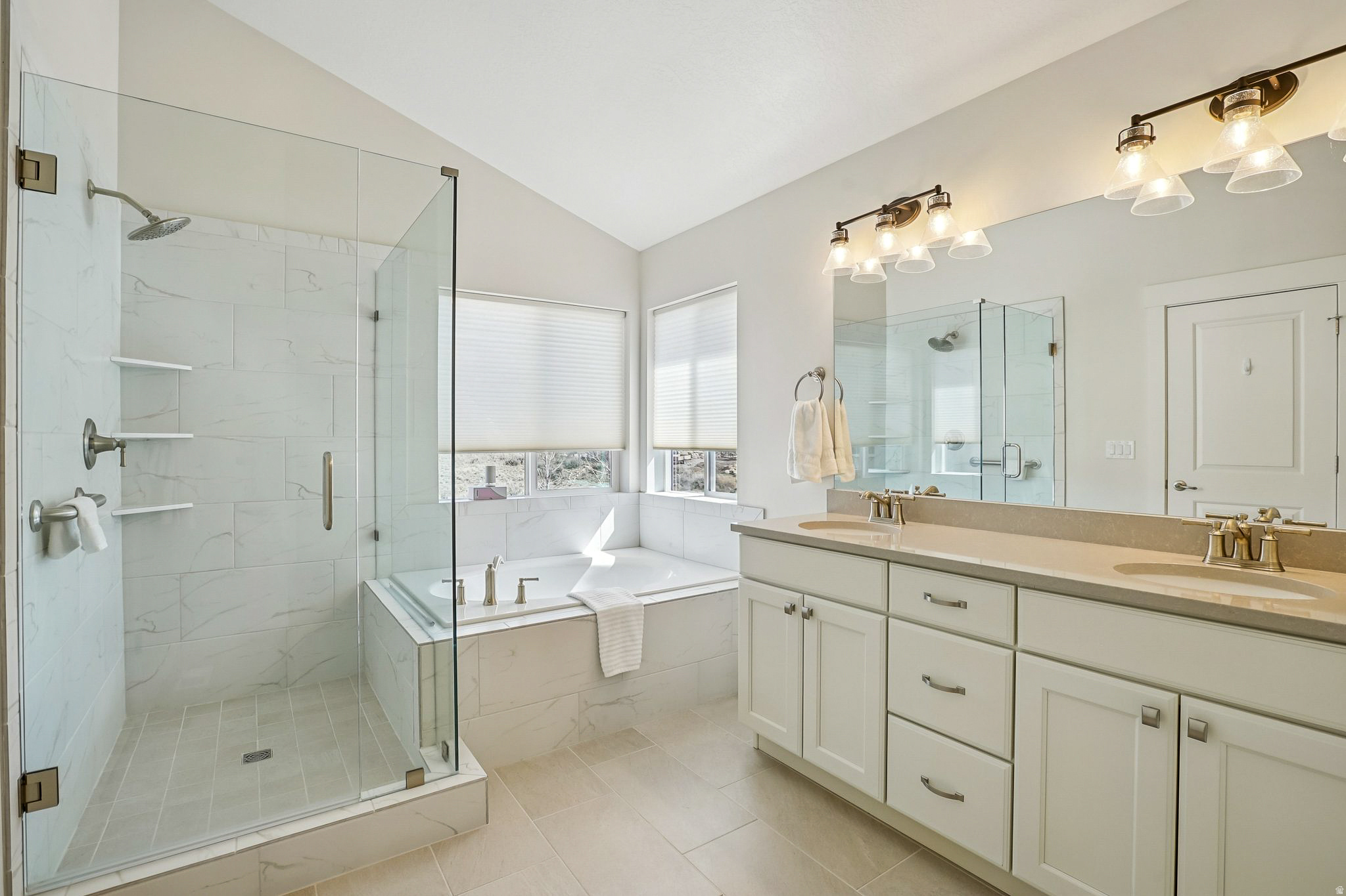 STONE CREEK - Residential