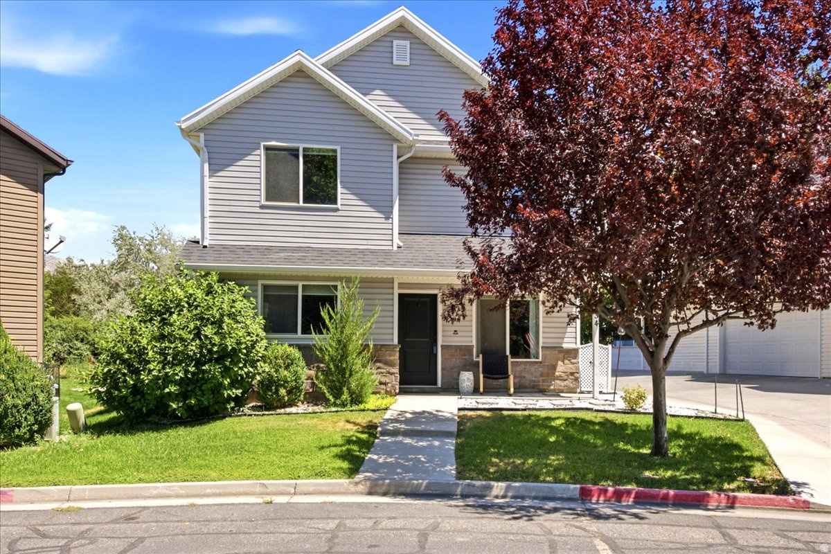 NORTH PARK MEADOW - Residential