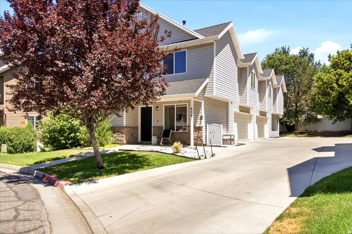 NORTH PARK MEADOW - Residential