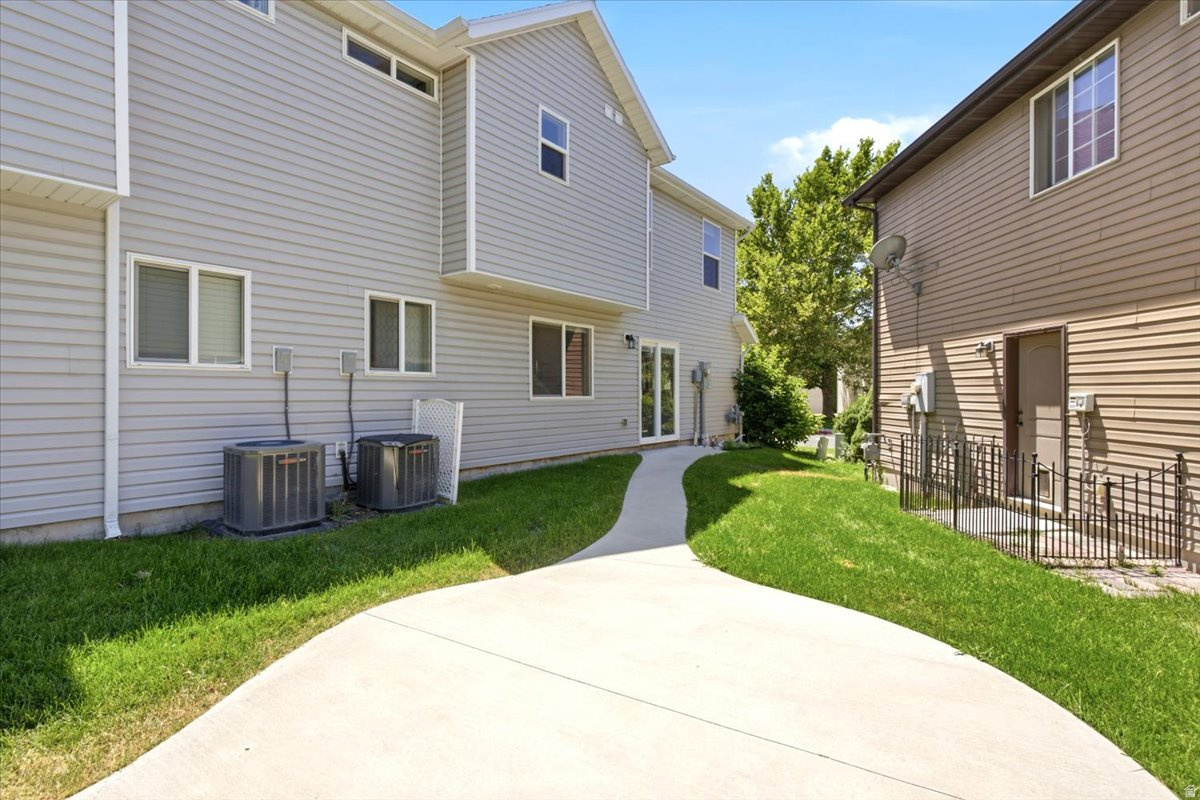 NORTH PARK MEADOW - Residential