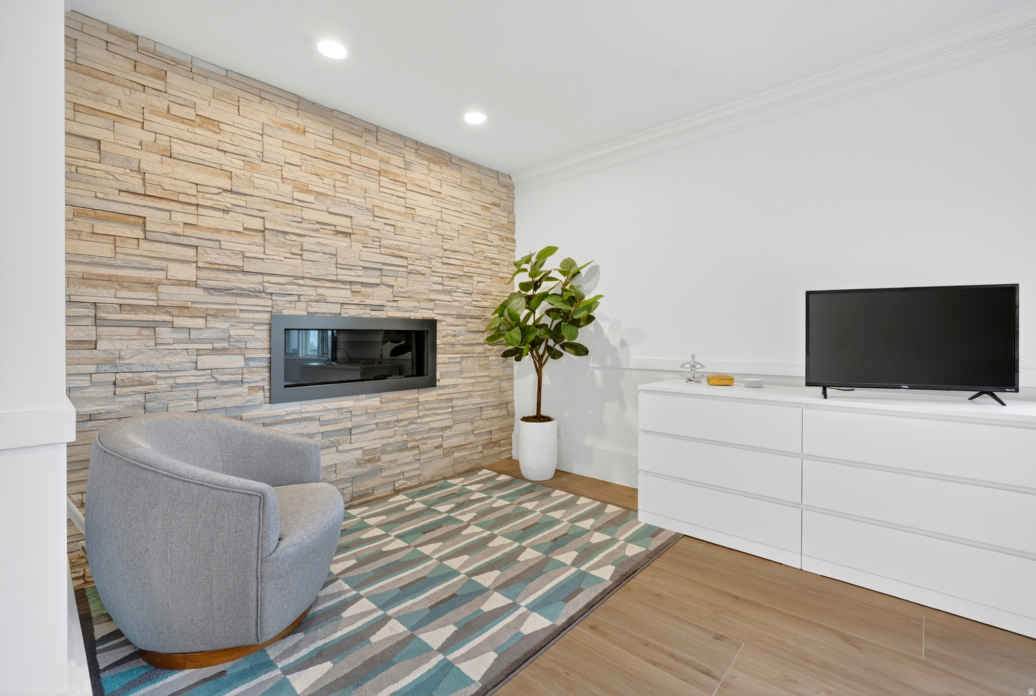 ENSIGN DOWNS PLAT H - Residential