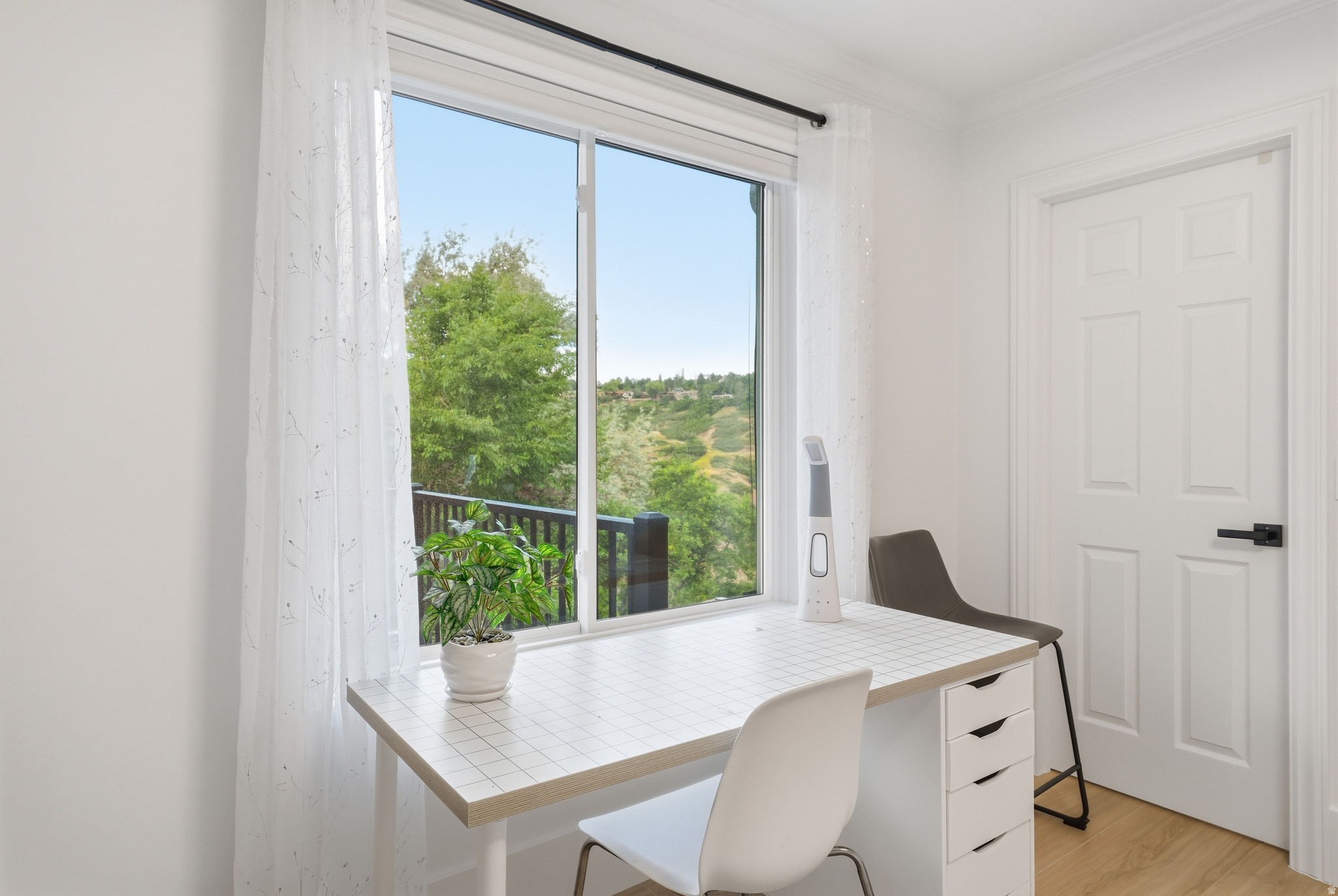 ENSIGN DOWNS PLAT H - Residential