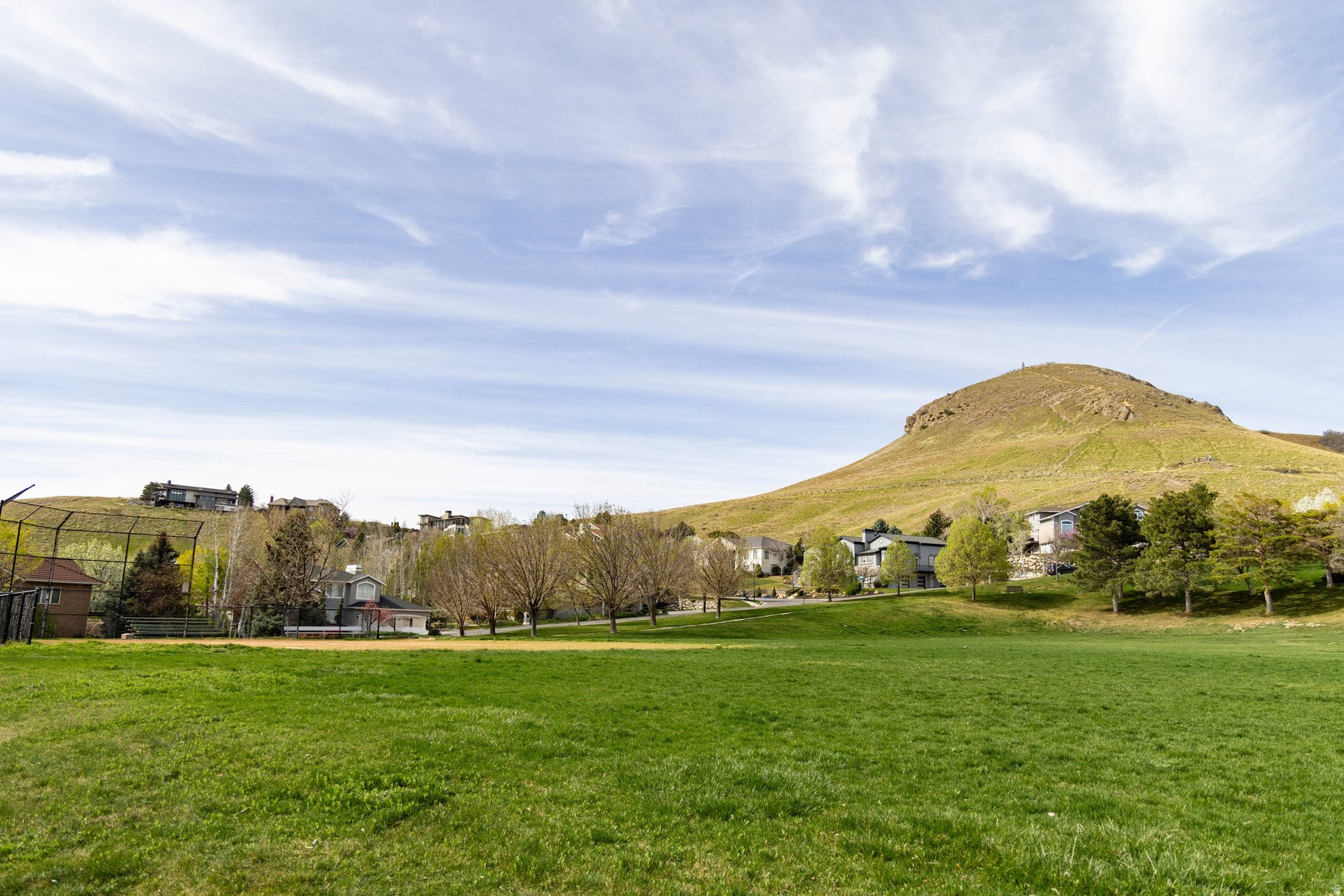 ENSIGN DOWNS - Residential