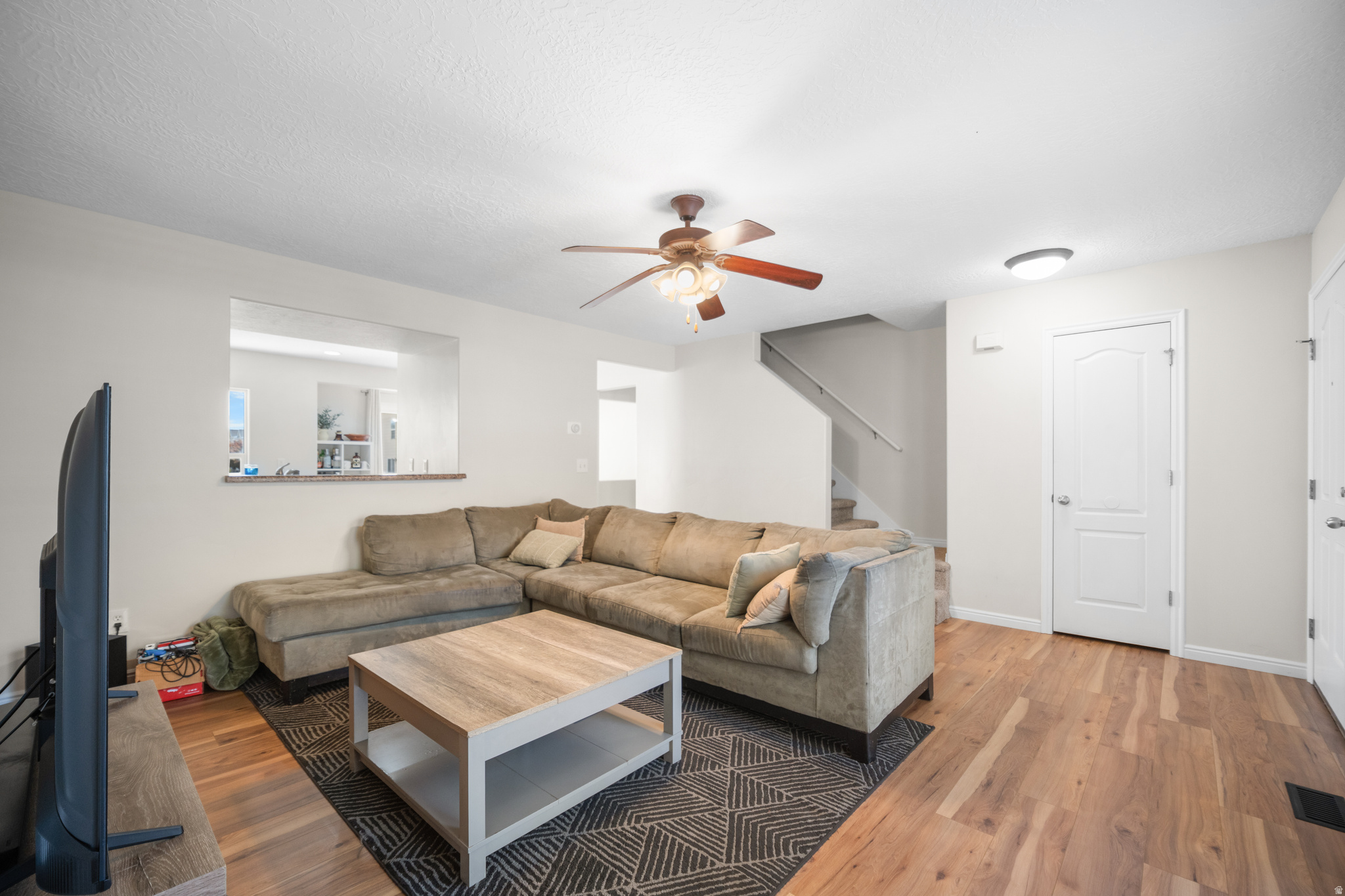 INVERNESS SQUARE - Residential