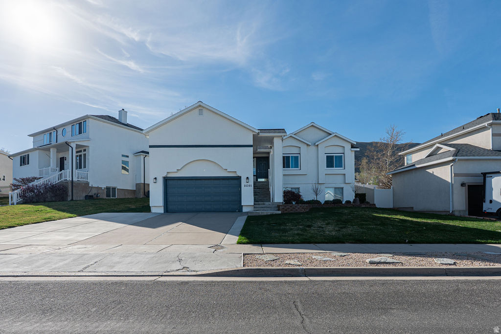 SOUTH MOUNTAIN - Residential