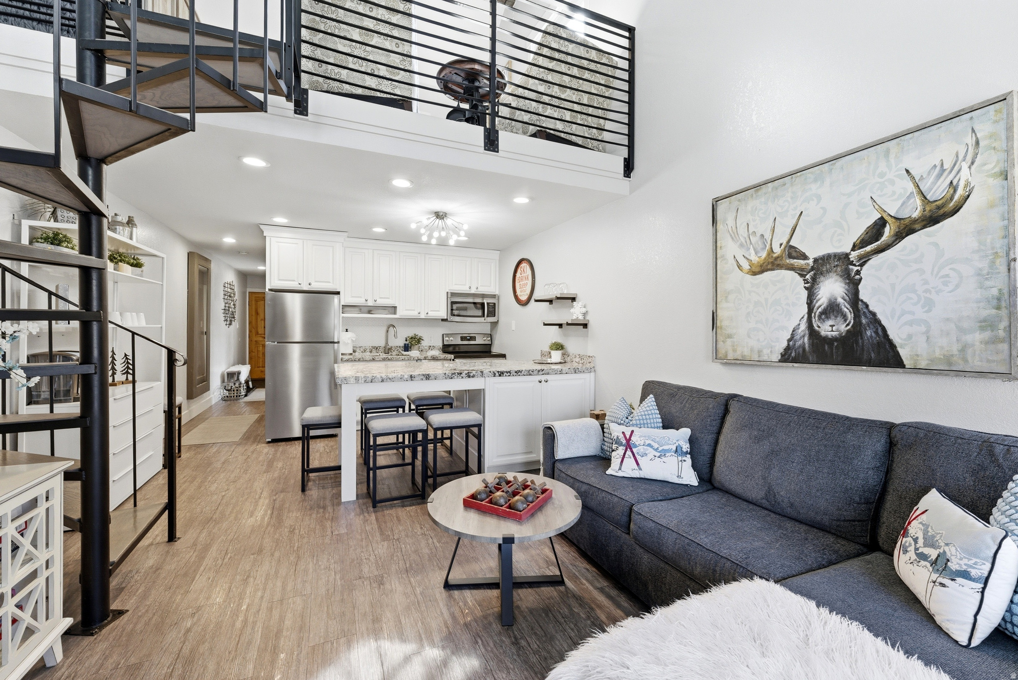 SNOWCREST CONDOMINIUMS - Residential