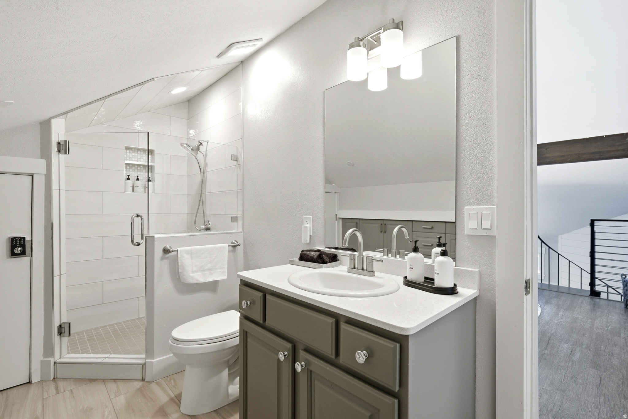 SNOWCREST CONDOMINIUMS - Residential