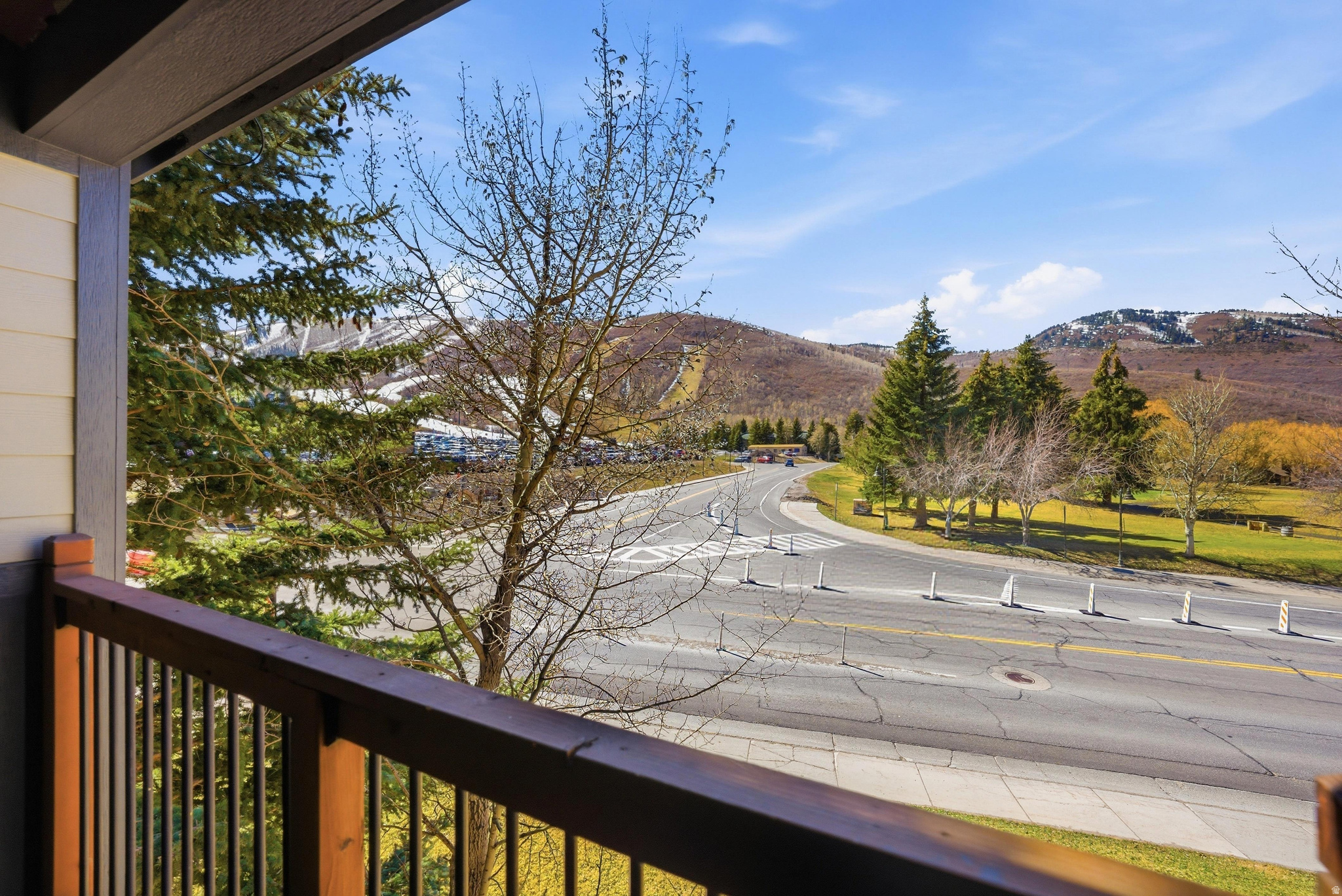 SNOWCREST CONDOMINIUMS - Residential