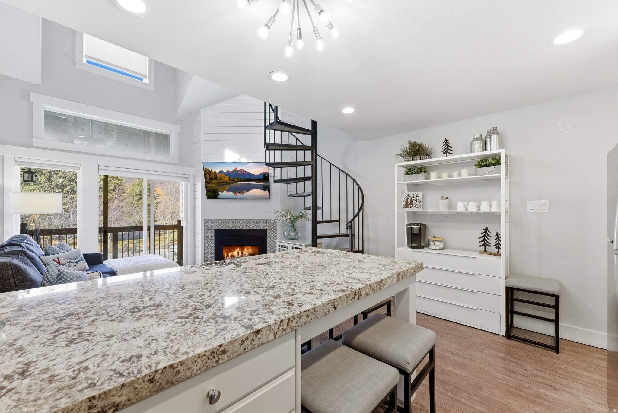 SNOWCREST CONDOMINIUMS - Residential