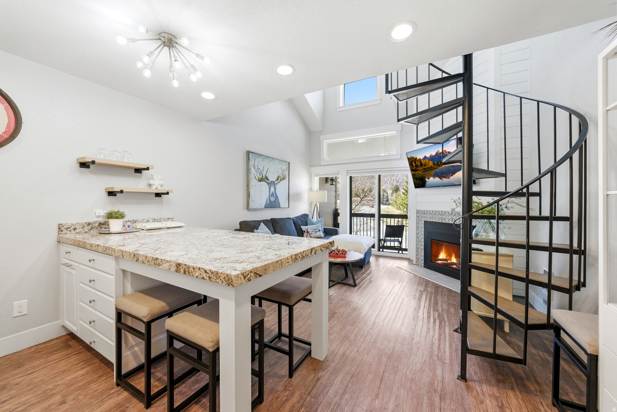 SNOWCREST CONDOMINIUMS - Residential
