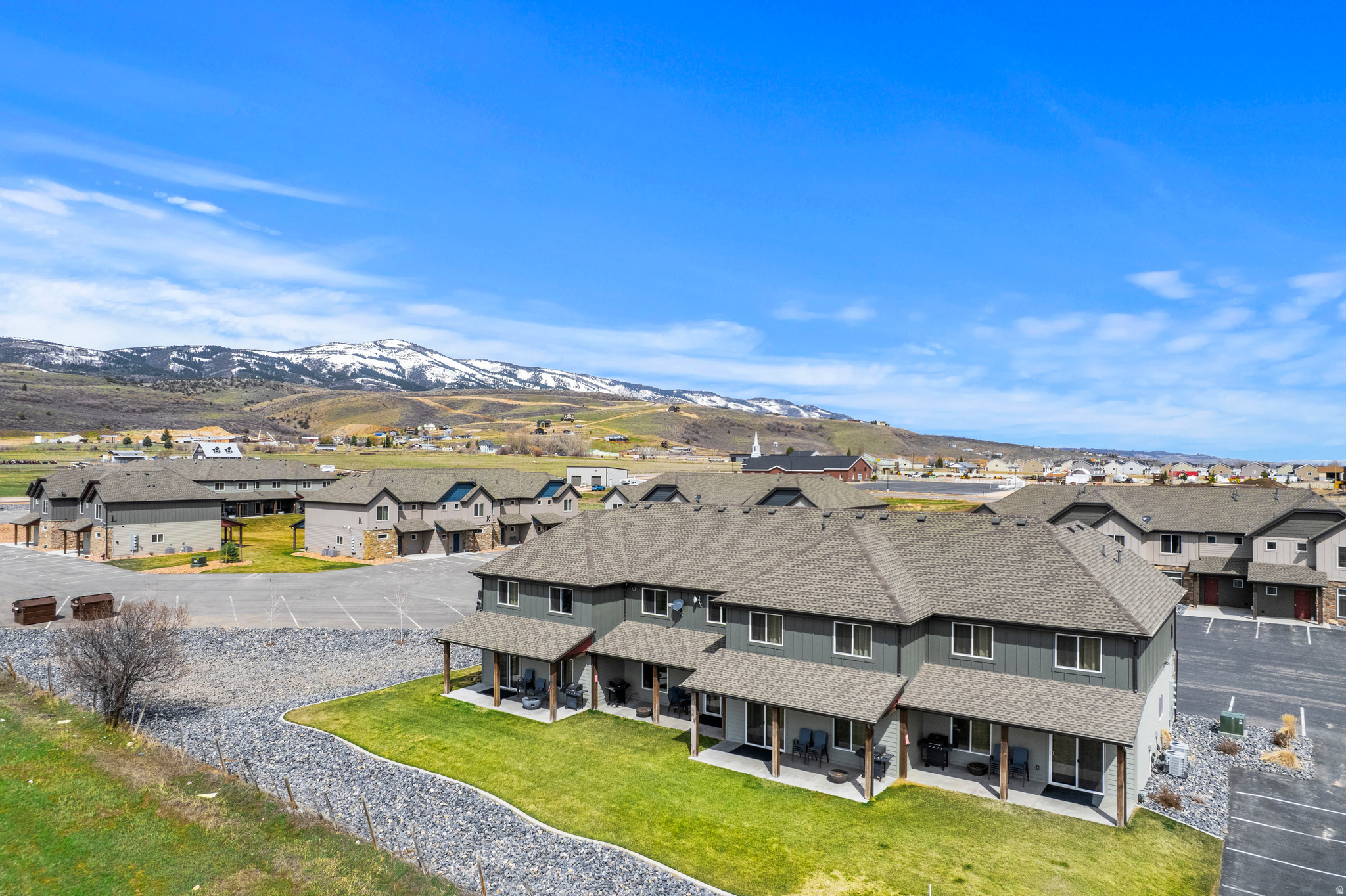 WATERDANCE - Residential