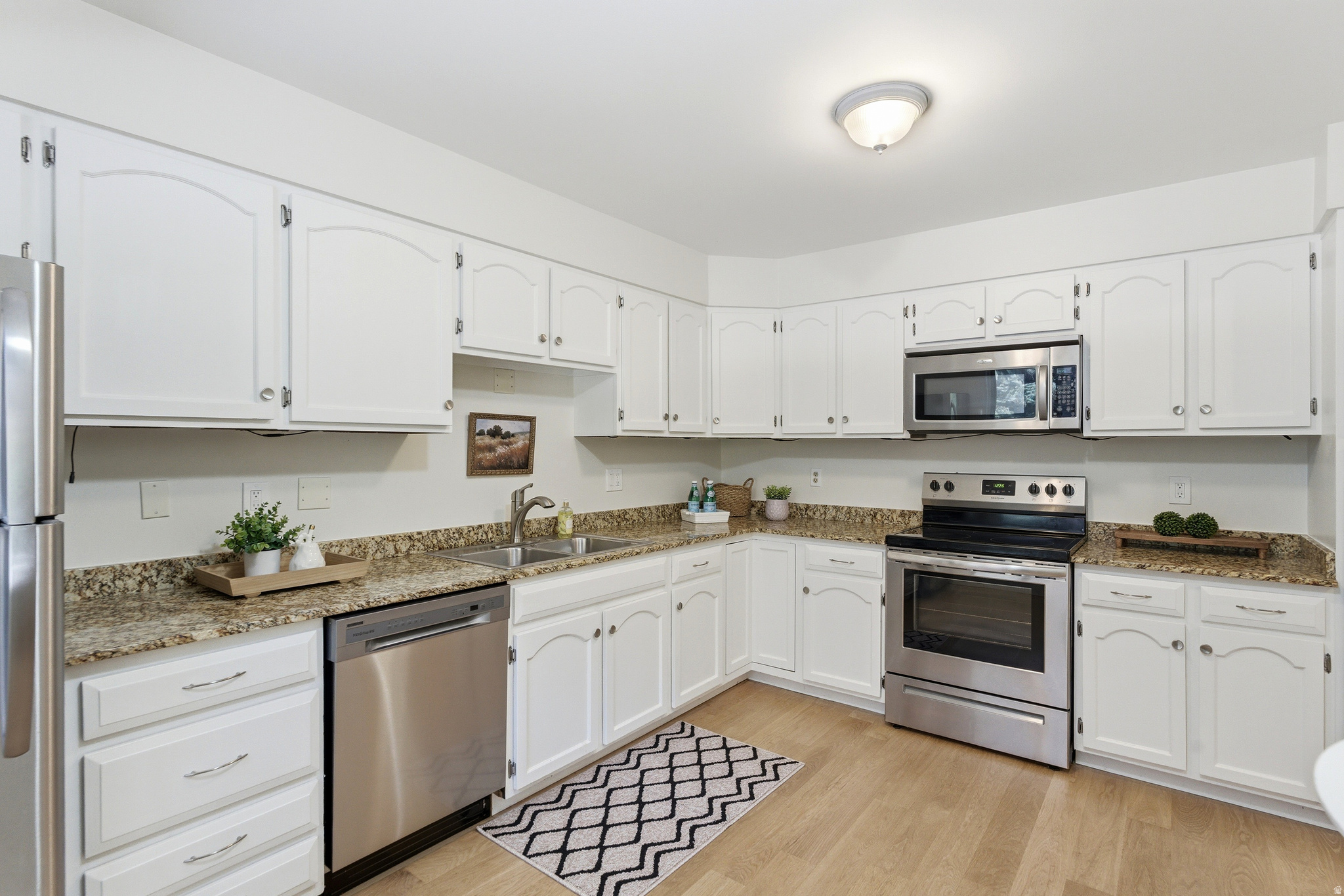 OAKWOOD GARDENS - Residential