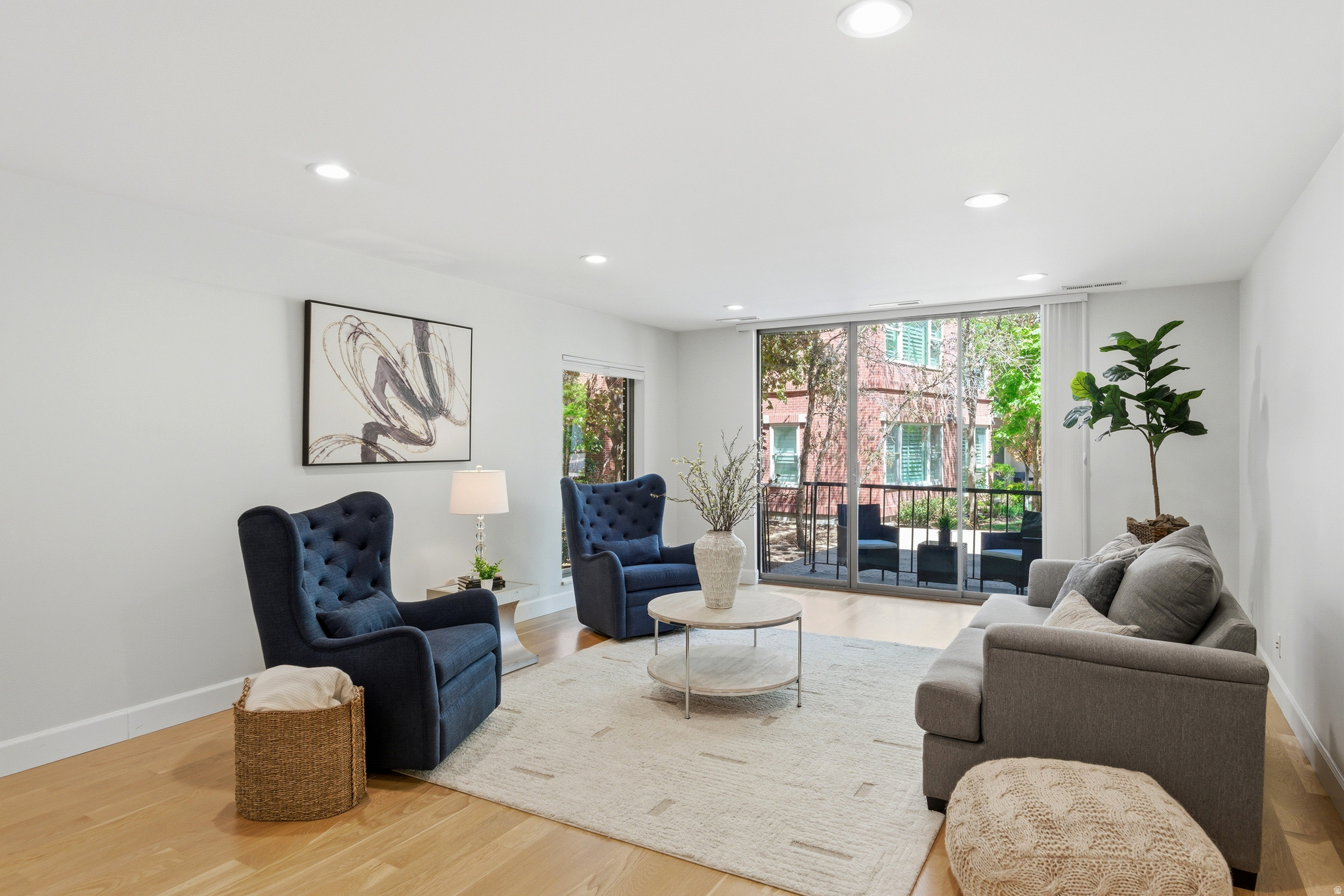 OAKWOOD GARDENS - Residential