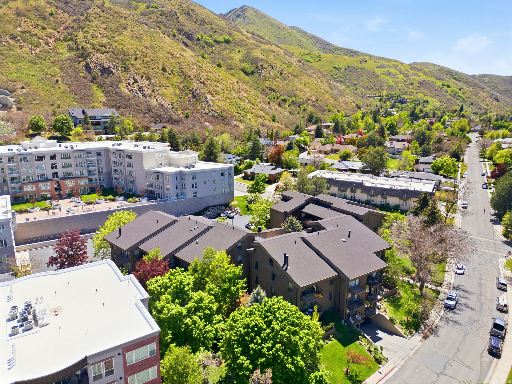 OAKWOOD GARDENS - Residential