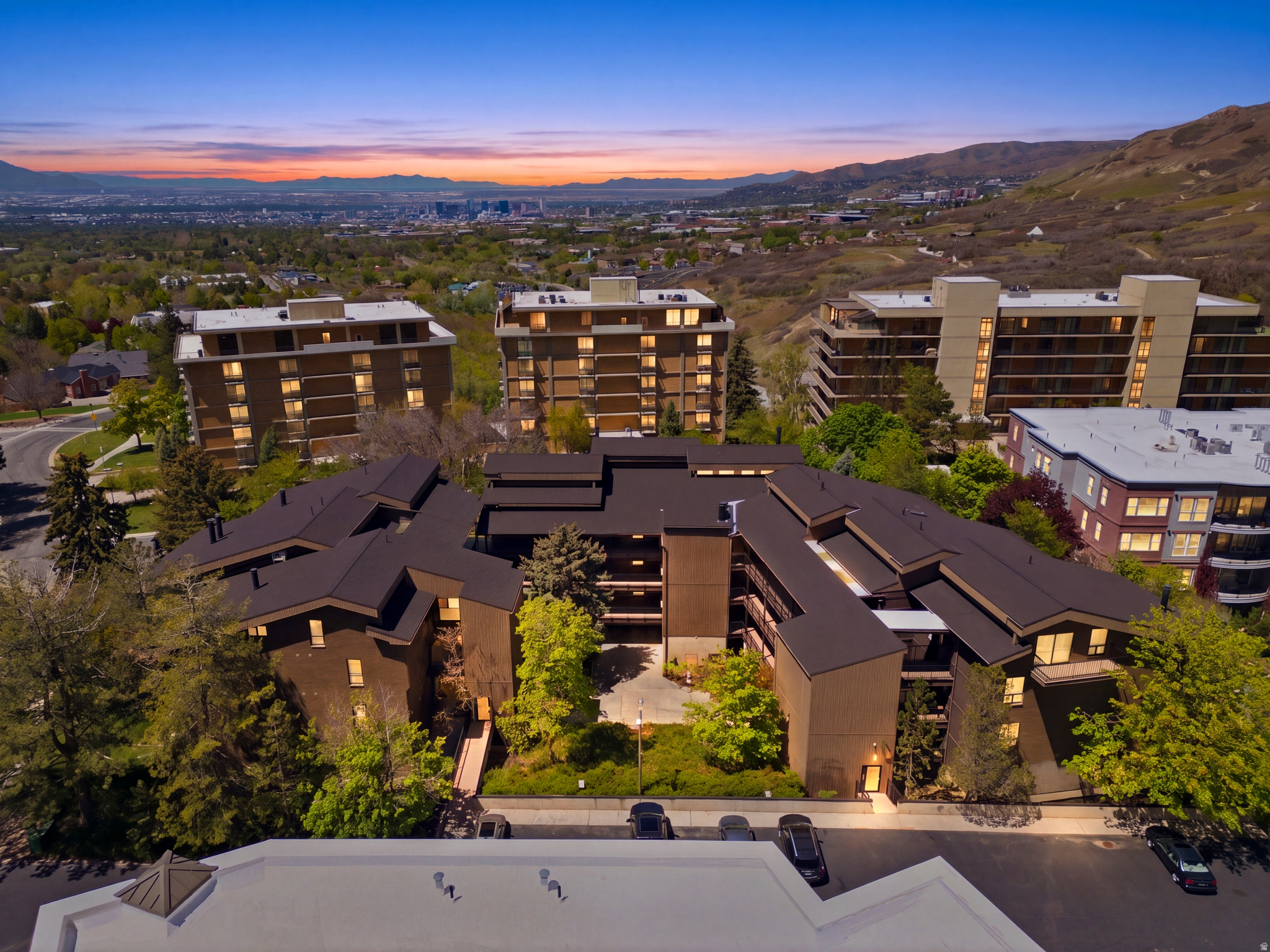 OAKWOOD GARDENS - Residential