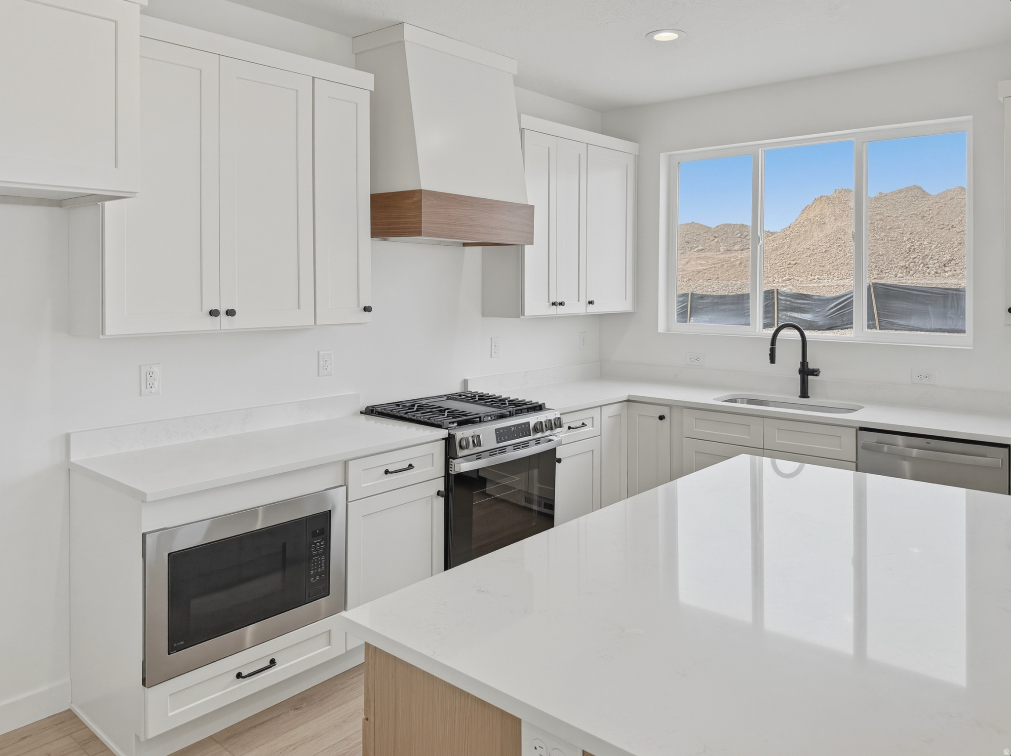 OQUIRRH WEST - Residential