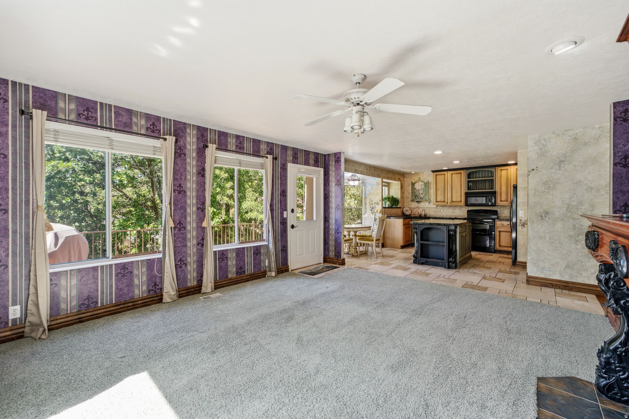 HIDDEN VALLEY COUNTRY CLUB ESTATES - Residential