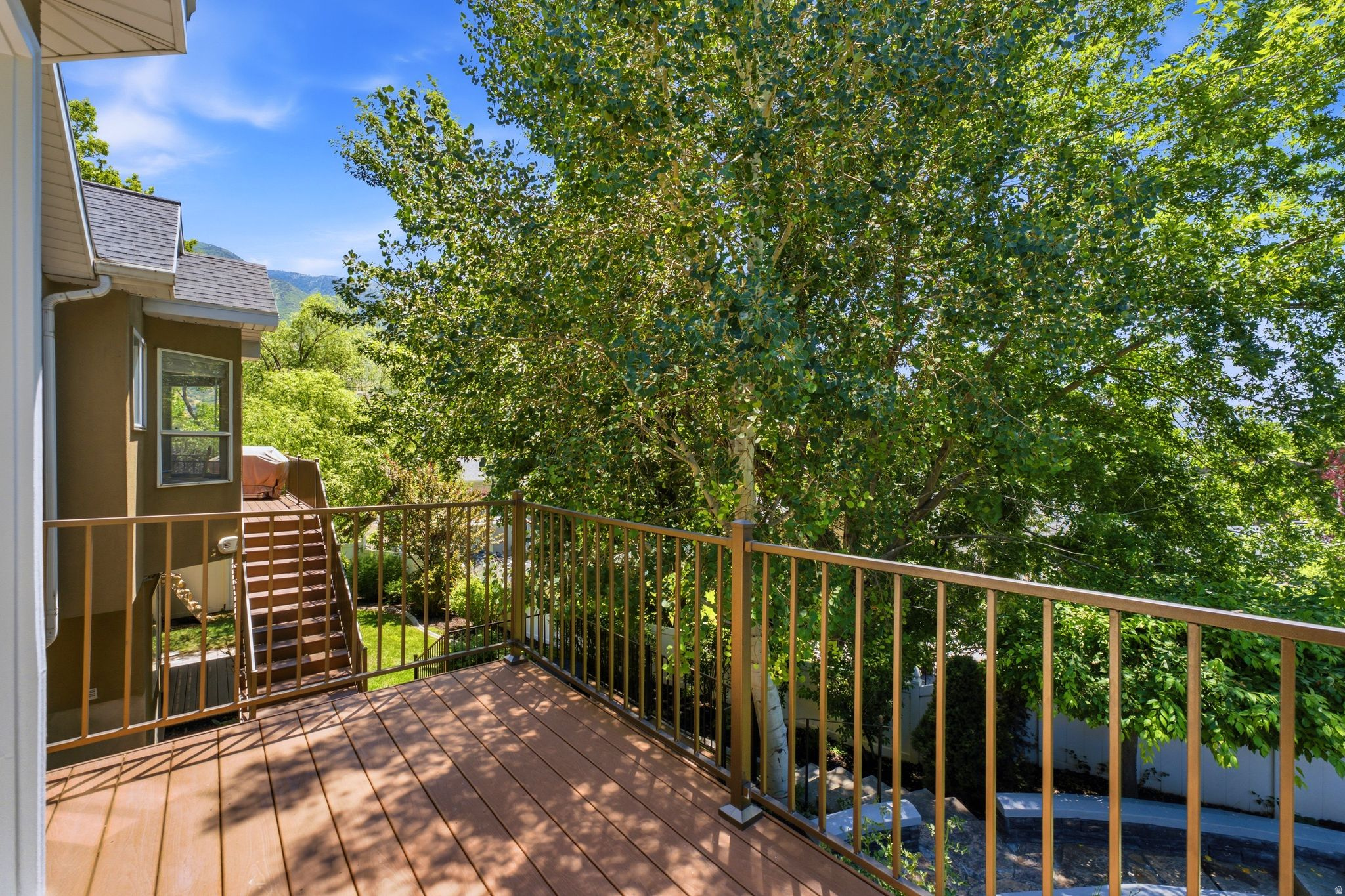 HIDDEN VALLEY COUNTRY CLUB ESTATES - Residential
