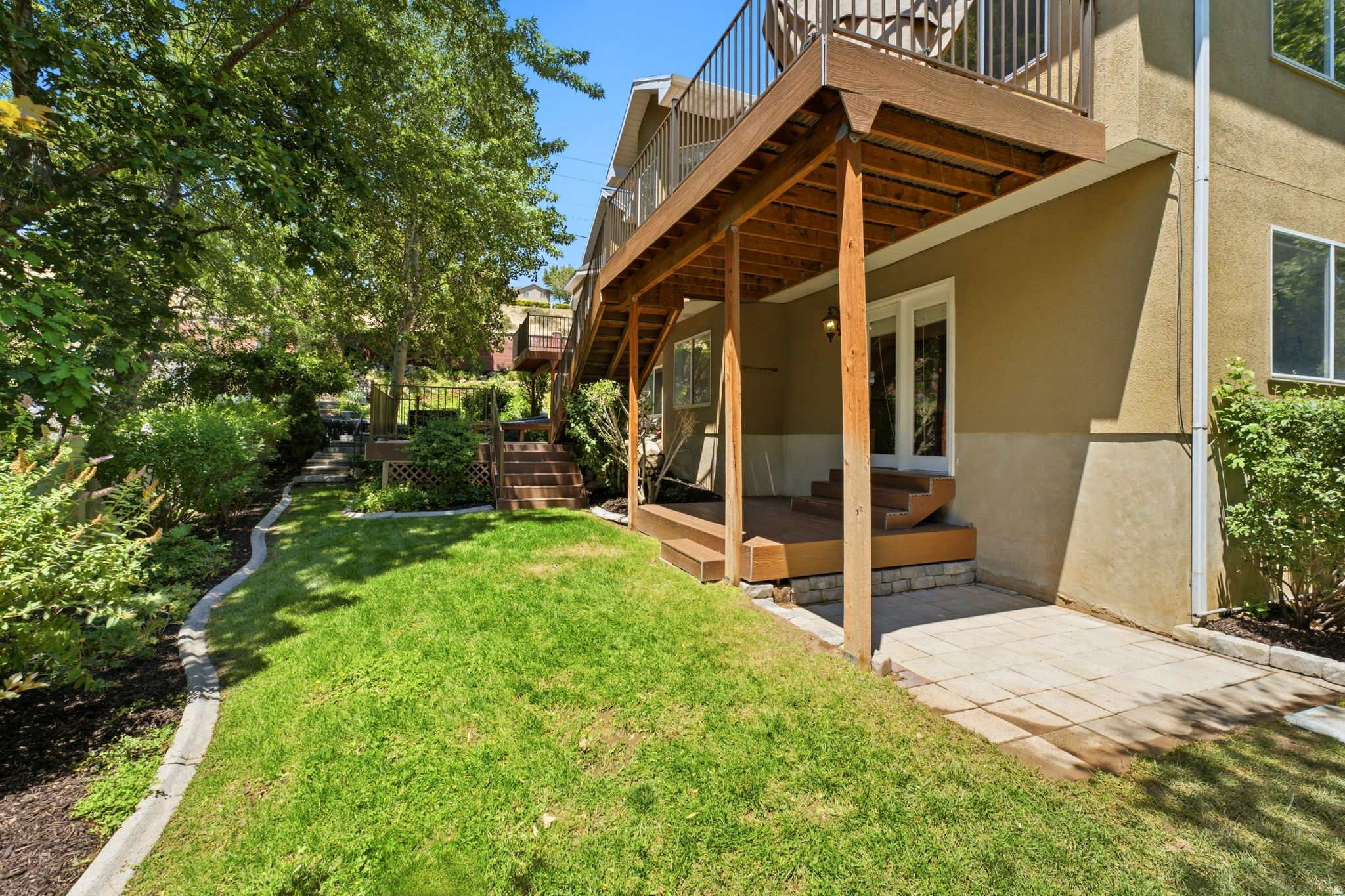 HIDDEN VALLEY COUNTRY CLUB ESTATES - Residential