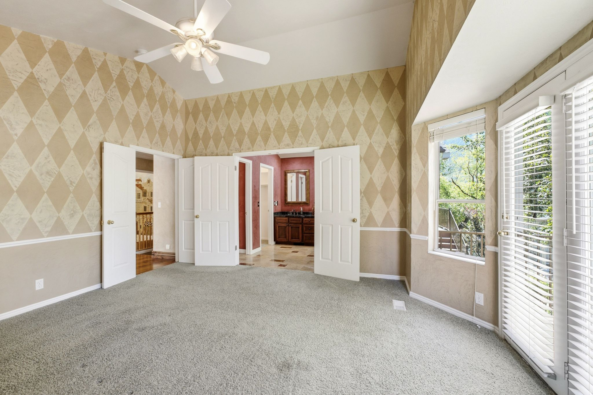 HIDDEN VALLEY COUNTRY CLUB ESTATES - Residential