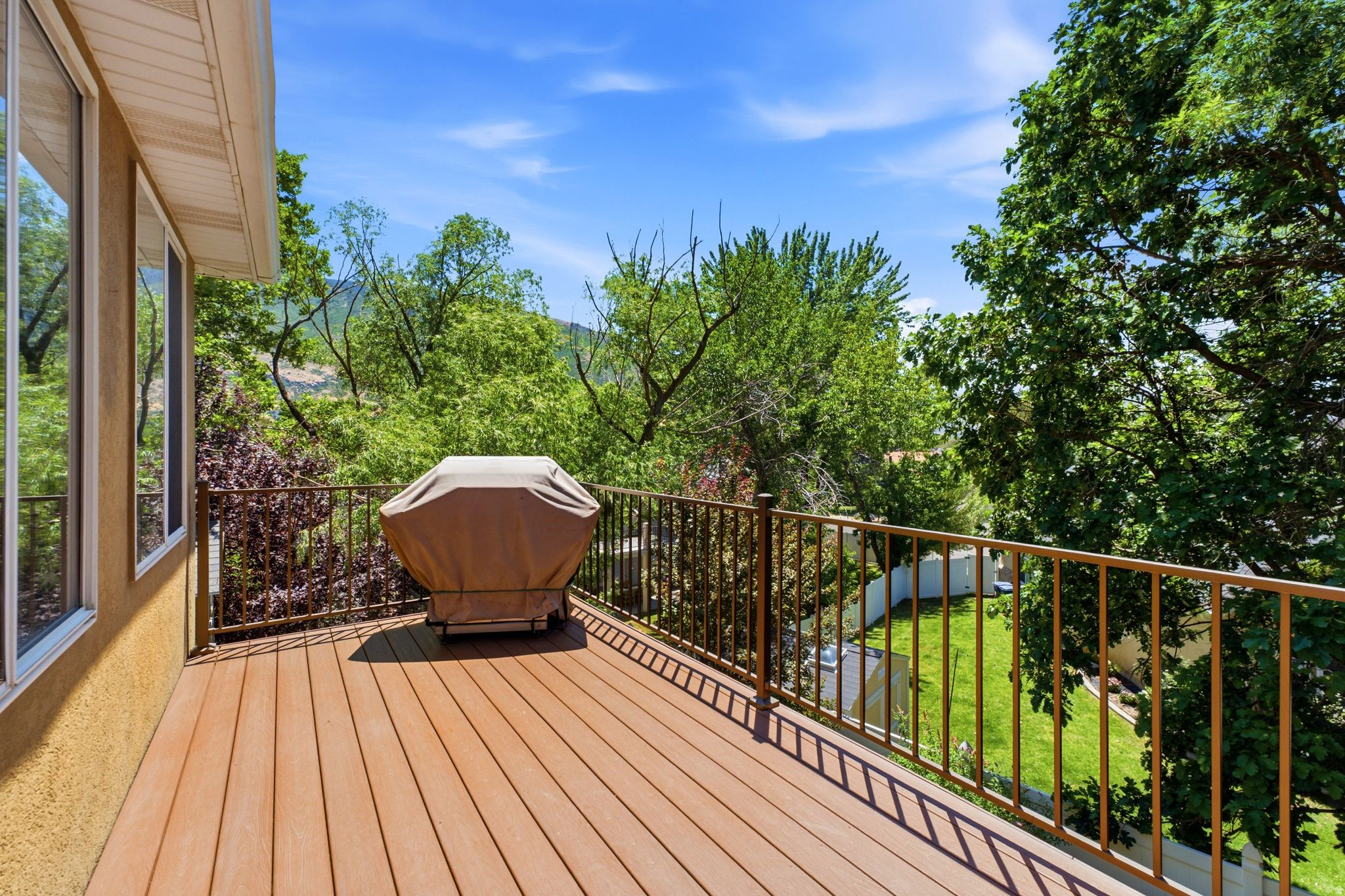 HIDDEN VALLEY COUNTRY CLUB ESTATES - Residential