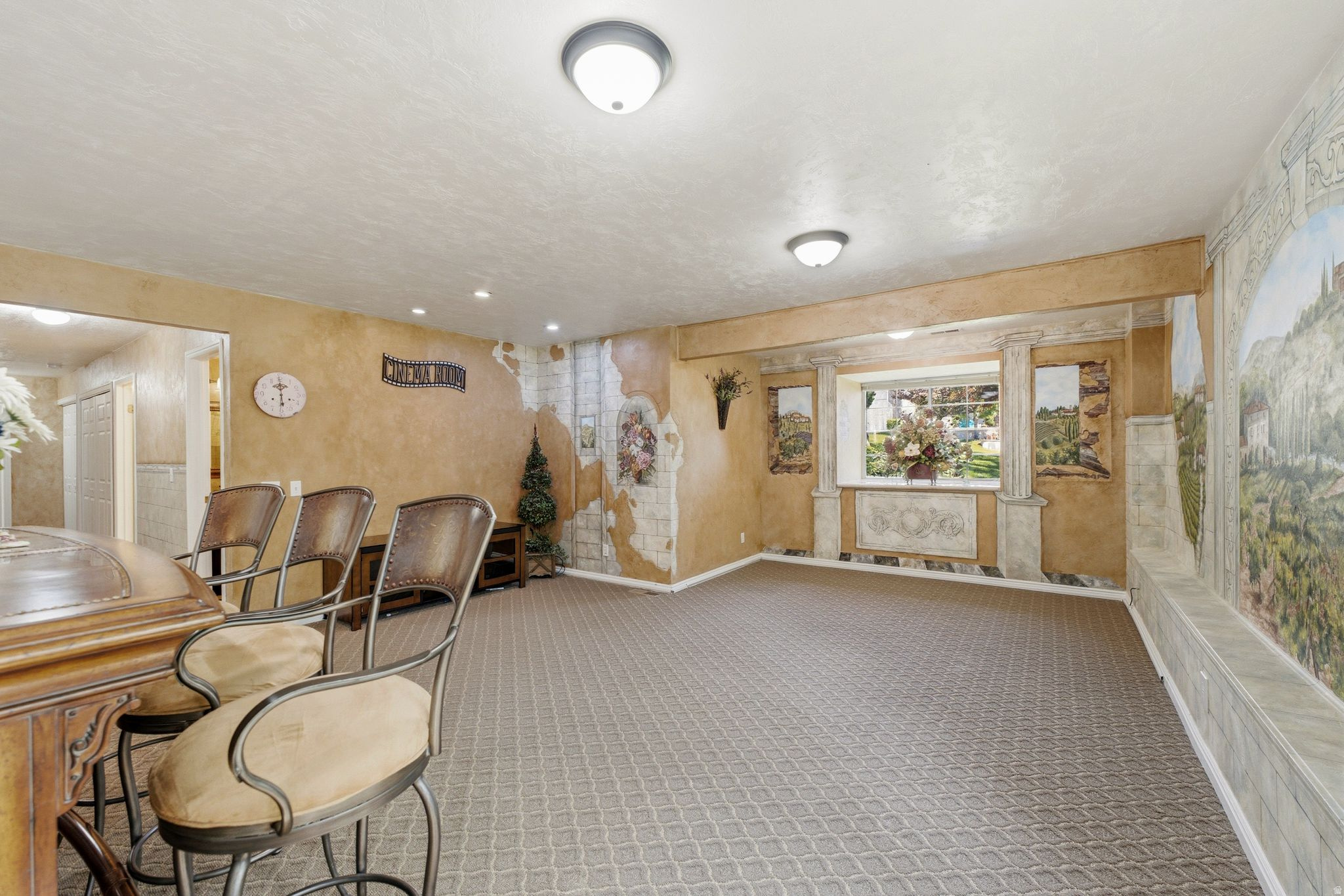 HIDDEN VALLEY COUNTRY CLUB ESTATES - Residential