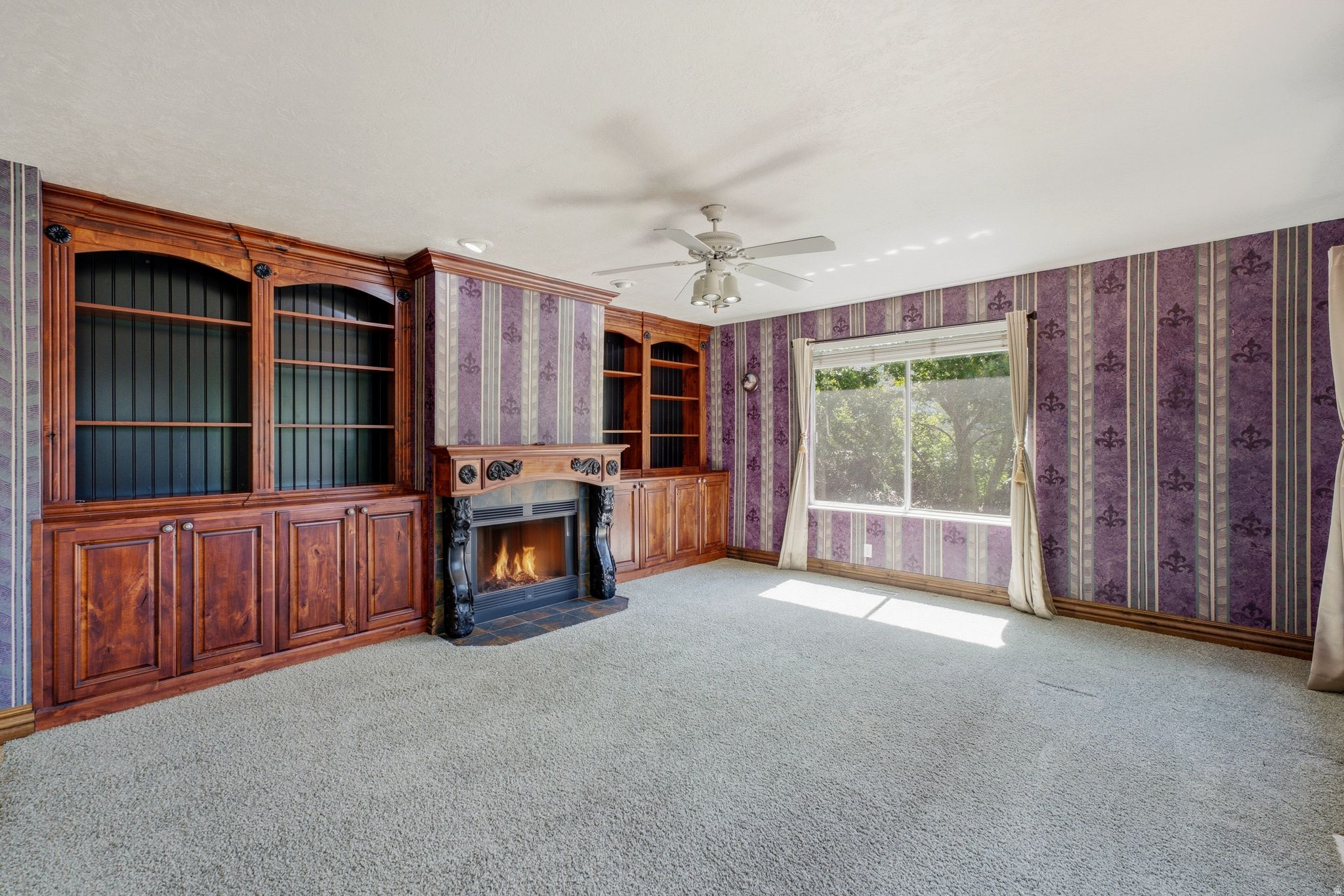 HIDDEN VALLEY COUNTRY CLUB ESTATES - Residential