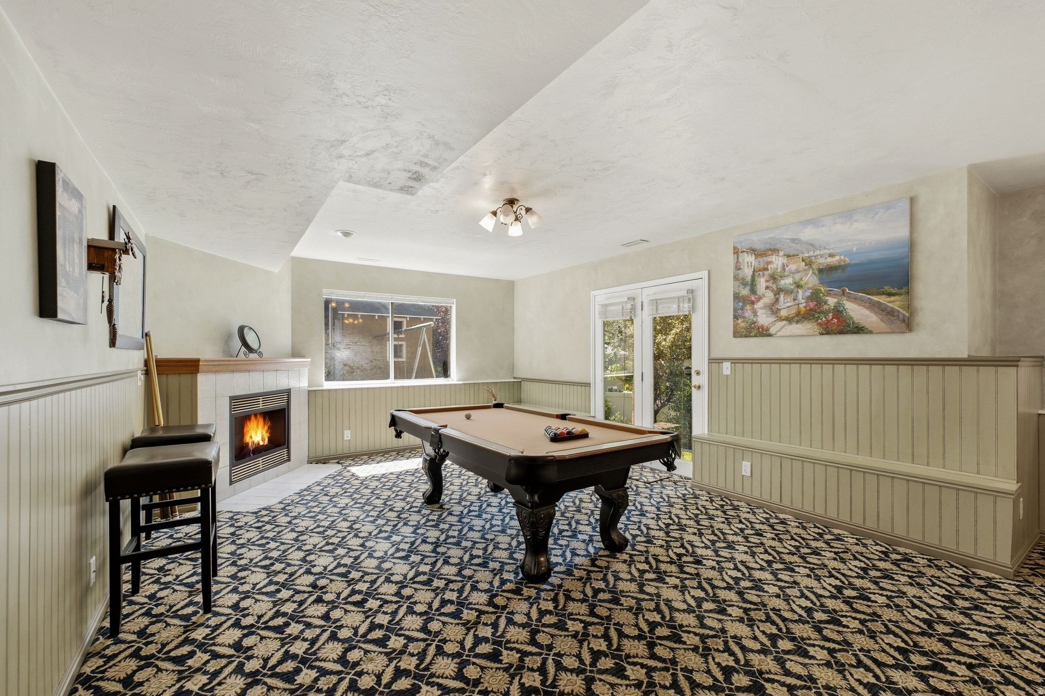 HIDDEN VALLEY COUNTRY CLUB ESTATES - Residential
