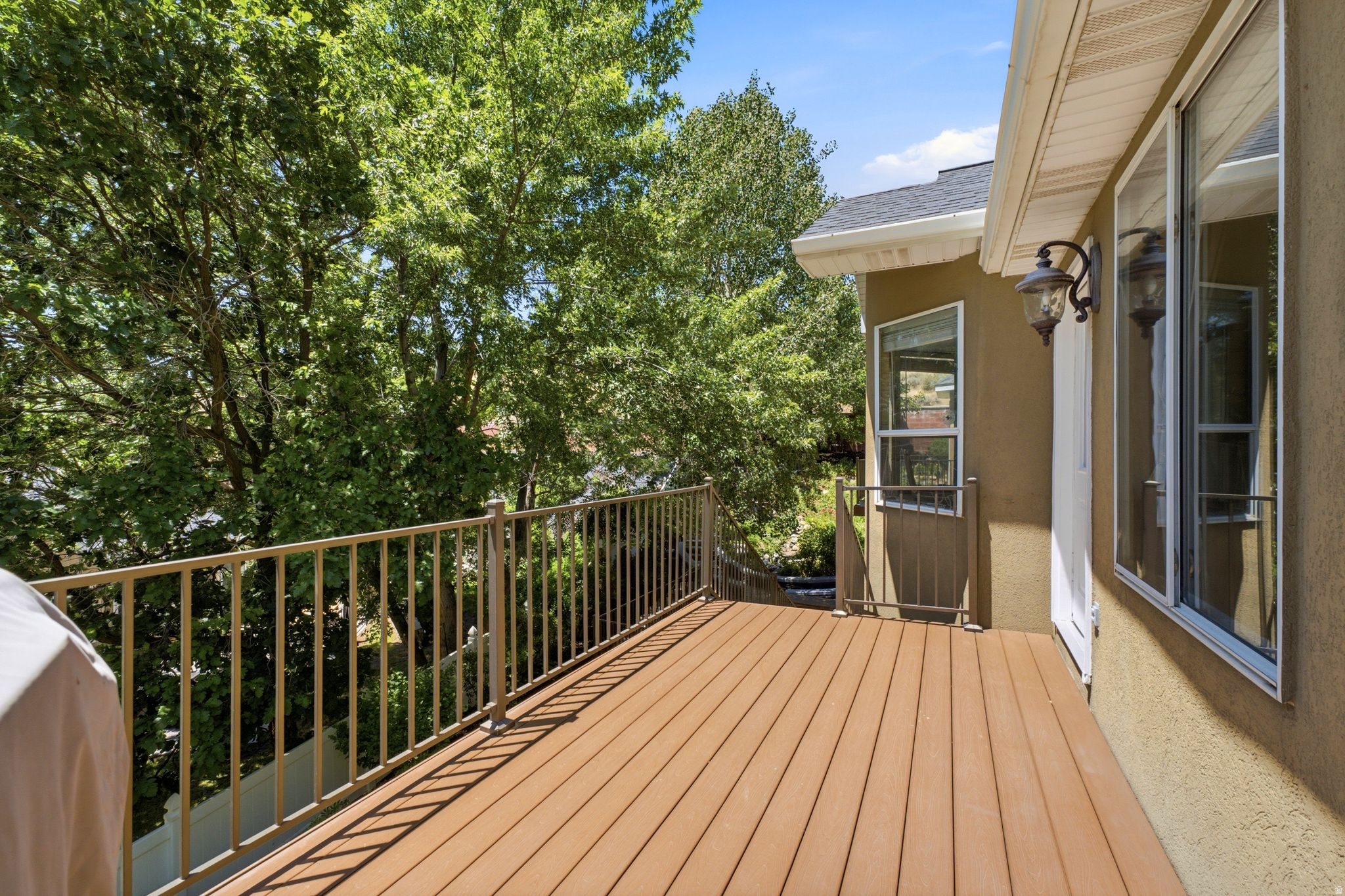 HIDDEN VALLEY COUNTRY CLUB ESTATES - Residential