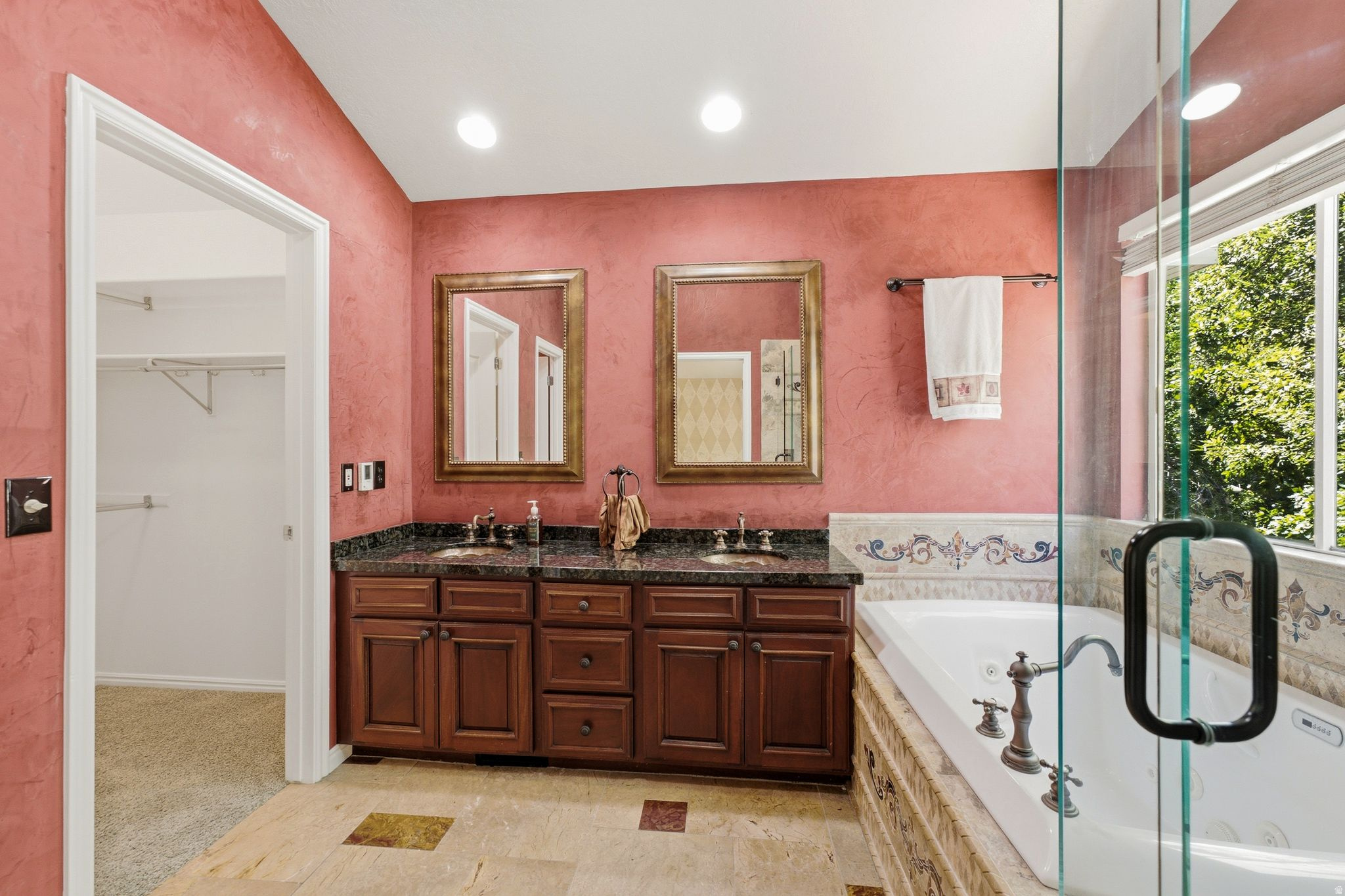 HIDDEN VALLEY COUNTRY CLUB ESTATES - Residential