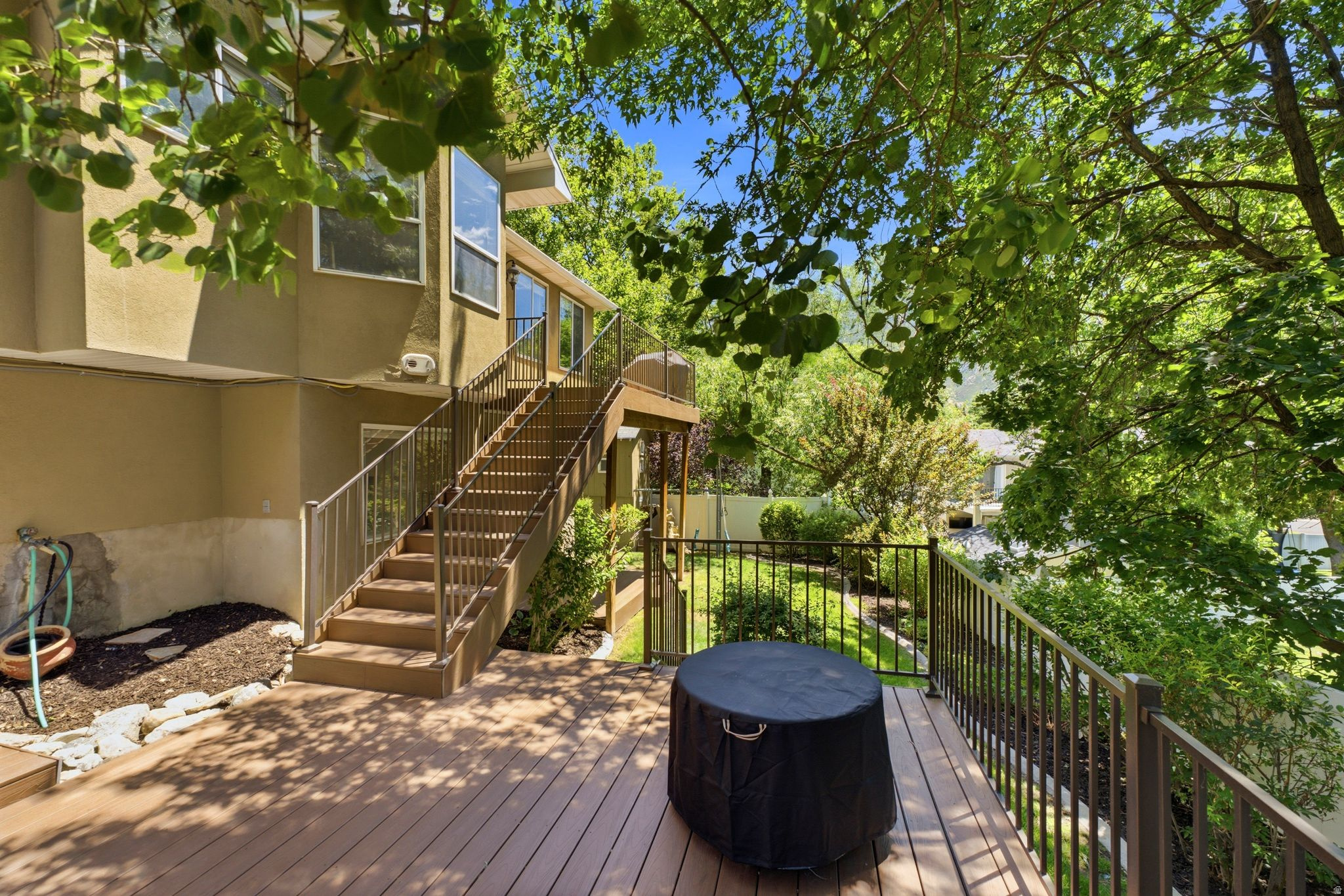 HIDDEN VALLEY COUNTRY CLUB ESTATES - Residential