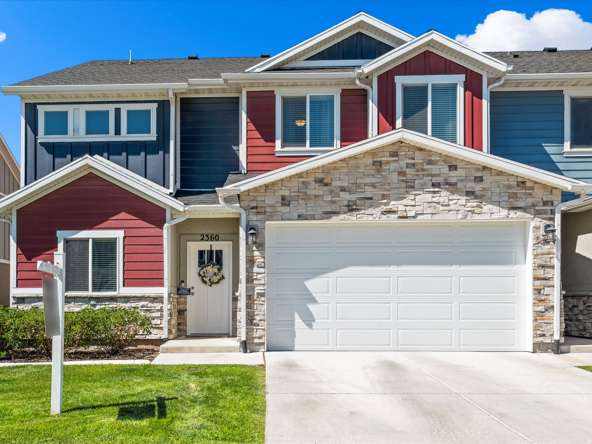Rarely available, this immaculate 3-bedroom, 3-bath townhome features the community's most desirable floor plan with a spacious main-floor primary suite and oversized walk-in closet. The open-concept layout includes vaulted ceilings, abundant natural light, a versatile flex room, and a stunning kitchen with white shaker cabinets, granite countertops, and stainless steel appliances. Upstairs offers a loft, two additional bedrooms, a full bath, and another large walk-in closet. Enjoy the covered patio, nearby trails and parks, two car garage, and a prime location just minutes from freeway access.