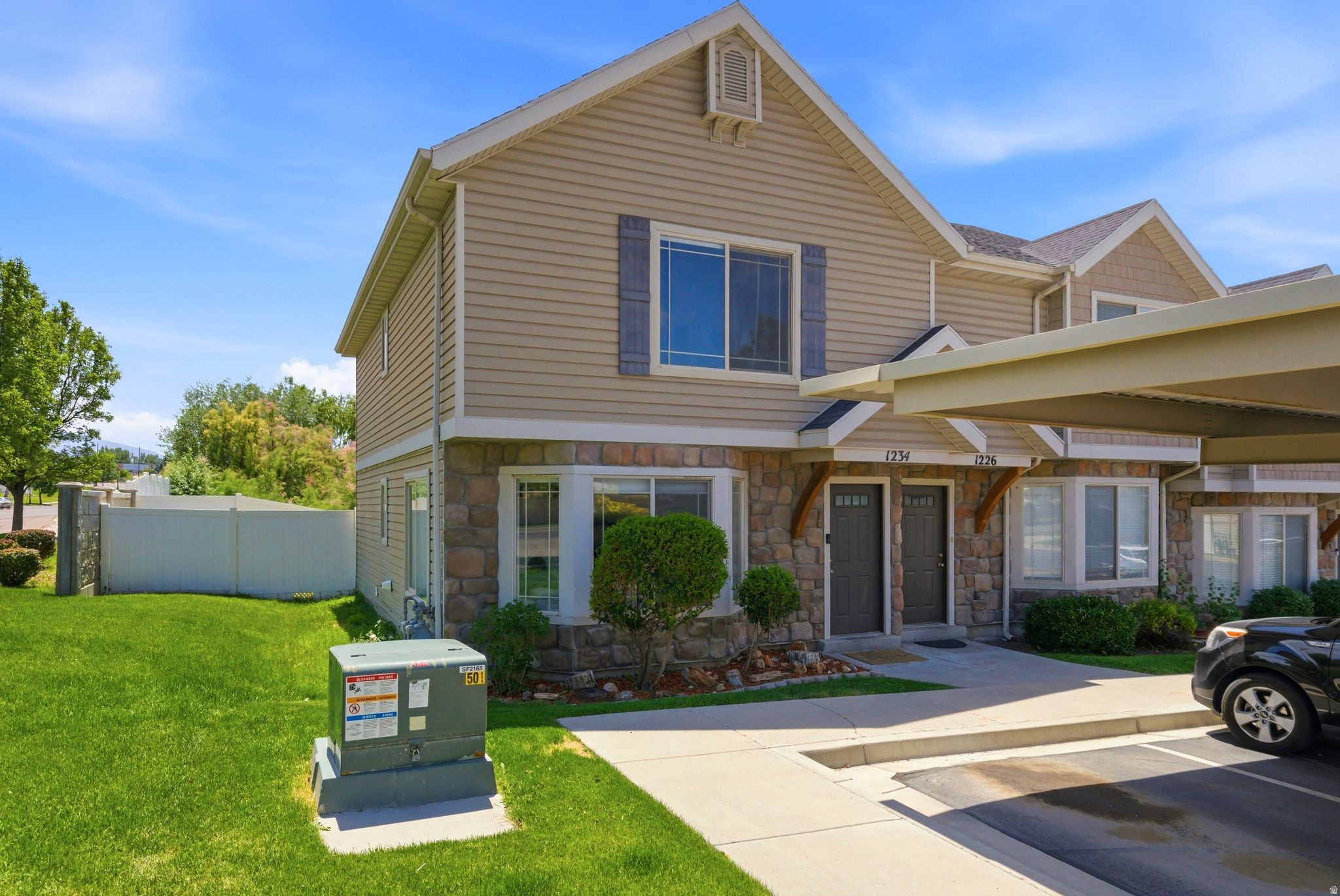 BLACK HORSE RUN - Residential